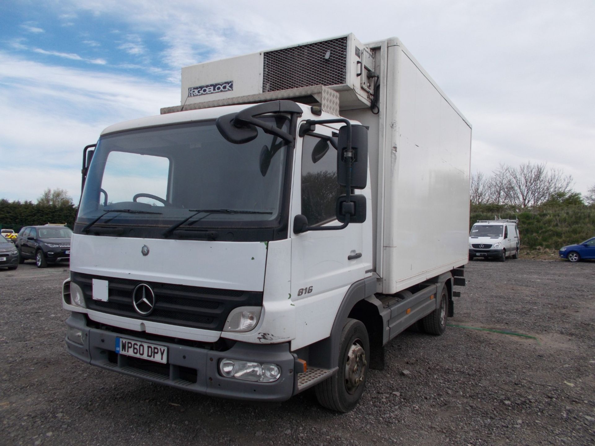 2010 MERCEDES ATEGO 815 DAY WHITE INSULATED VAN, DOUBLE FRIDEG COMPARTMENT *PLUS VAT* - Image 3 of 24