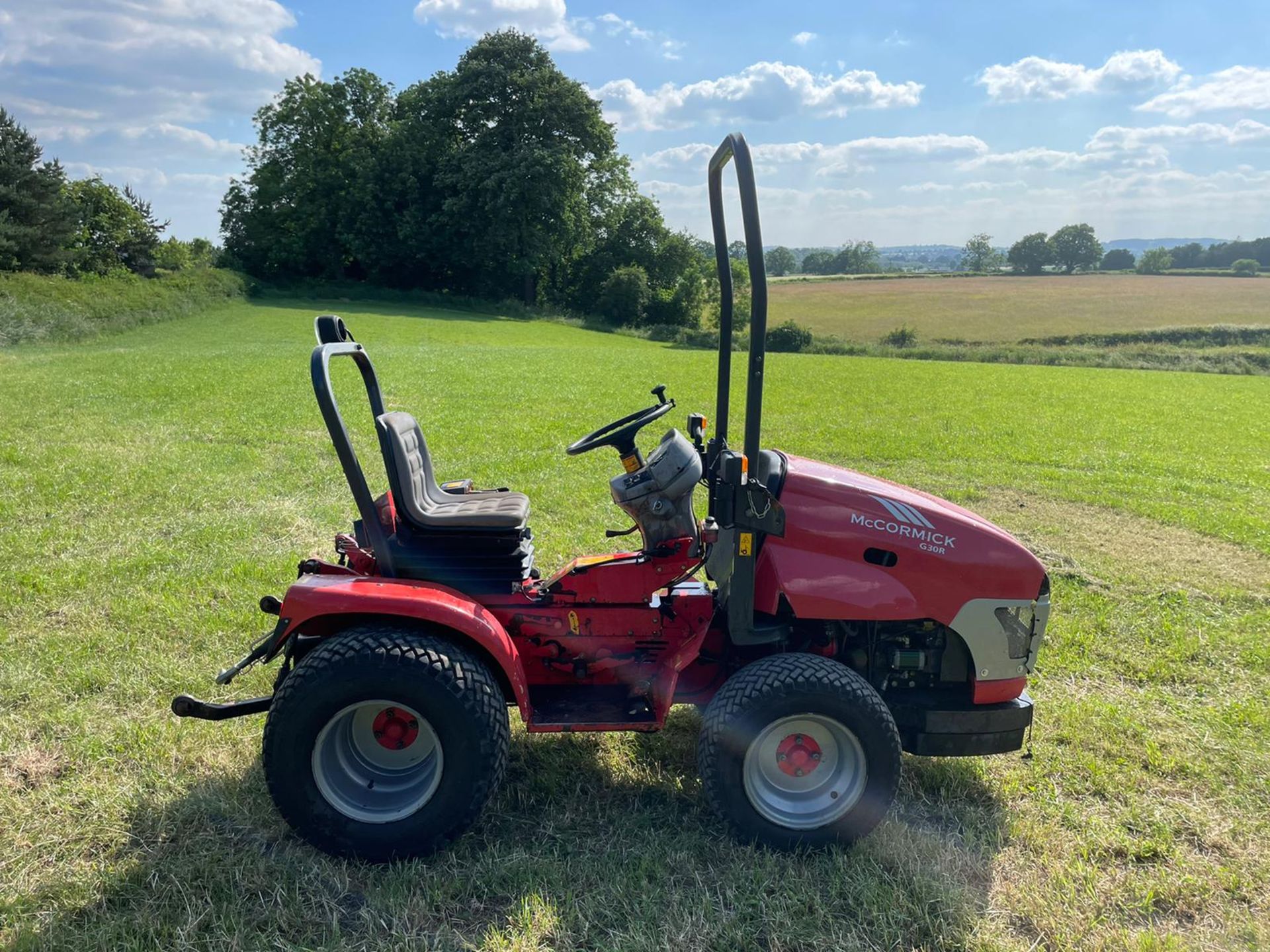 2003 McCORMICK G30R REVERSE COMPACT TRACTOR, RUNS AND DRIVES, SHOWING 397 HOURS *PLUS VAT*