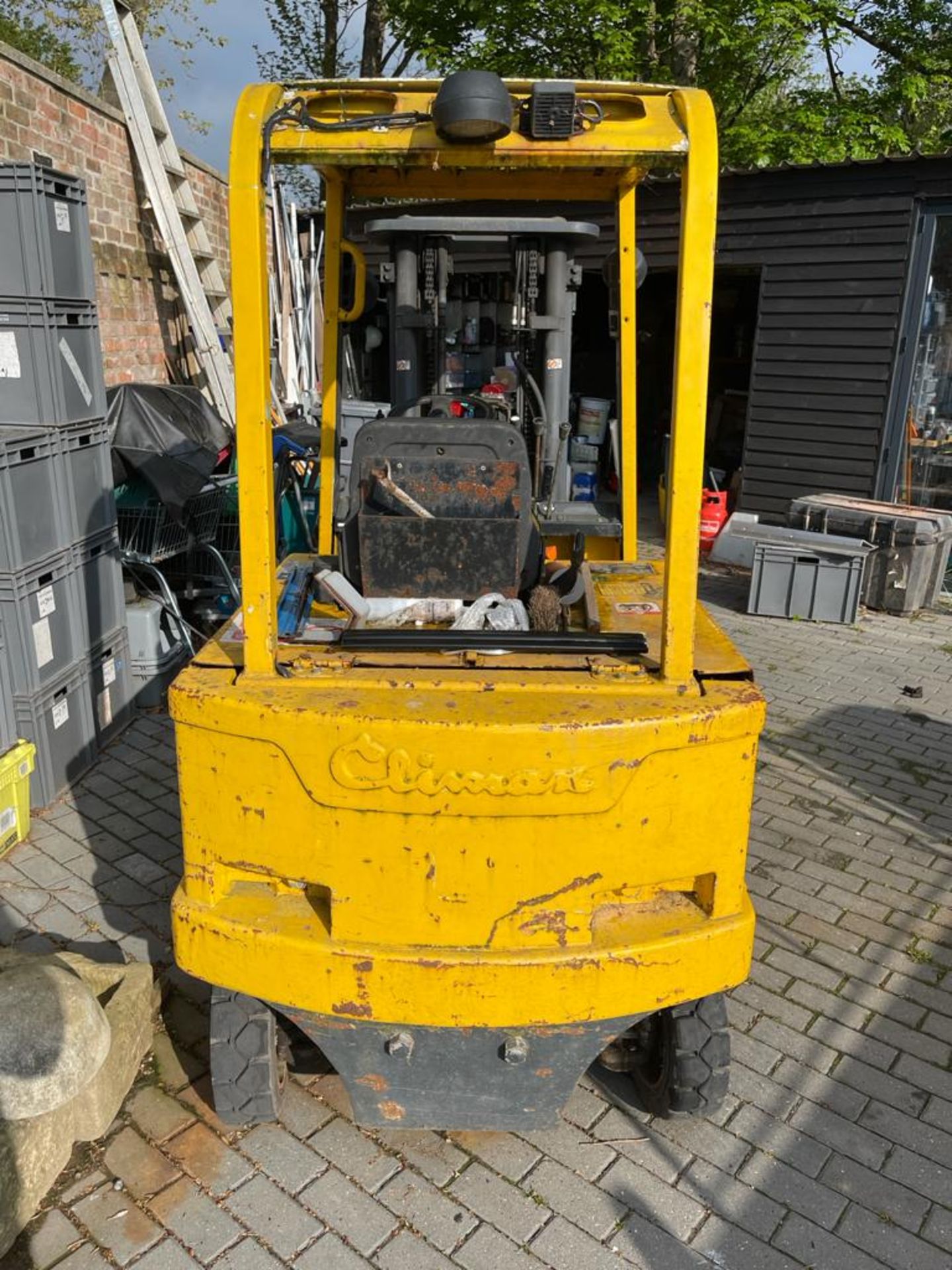 CLIMAX EC25 ELECTRIC FORKTRUCK, 72V BATTERY PACK IN GOOD ORDER AND DOES CHARGE FULLY *PLUS VAT* - Image 5 of 10
