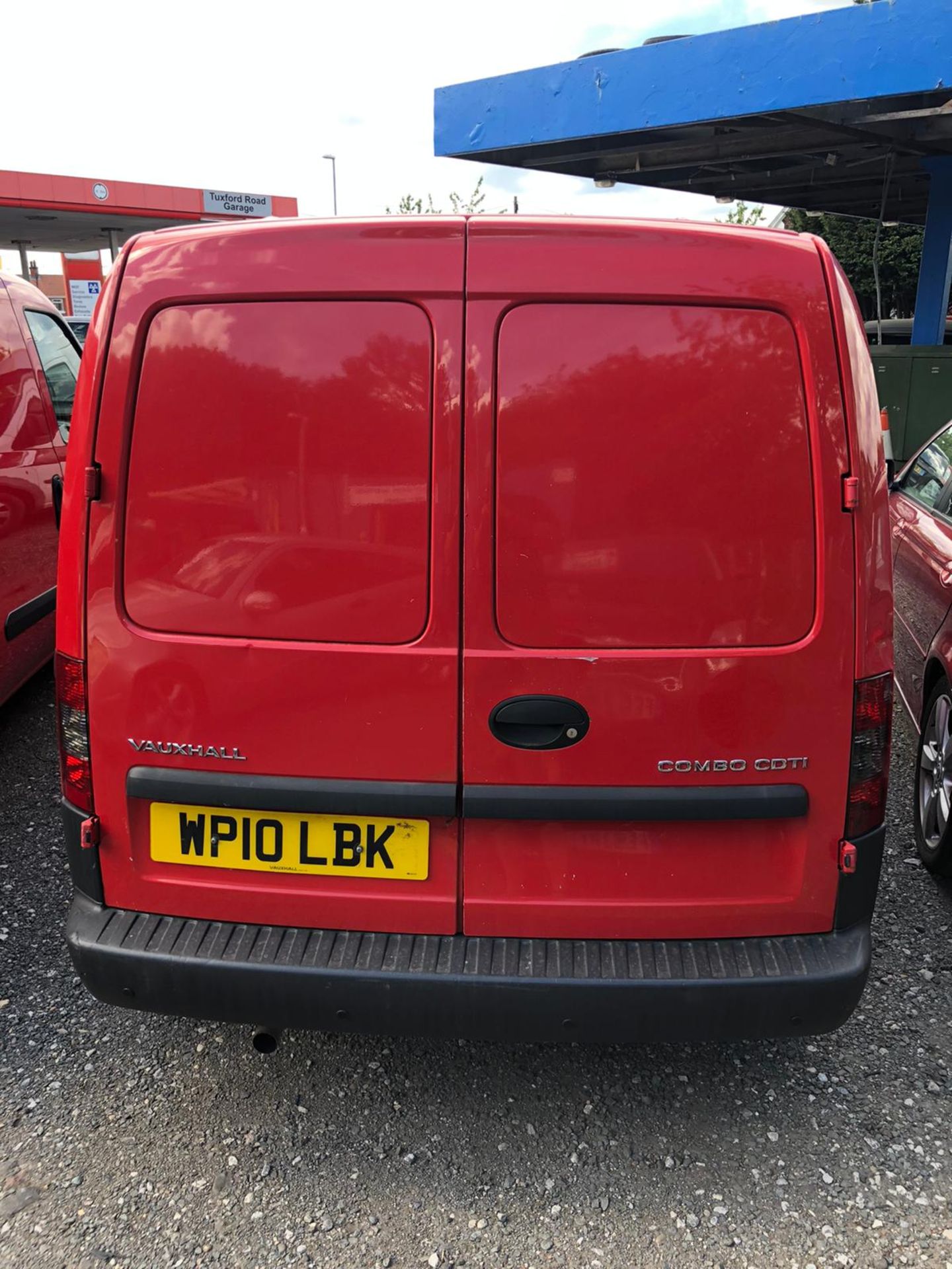 2010 VAUXHALL COMBO 1700 CDTI RED VAN, SHOWING 56,424 MILES, 1248CC DIESEL ENGINE *NO VAT* - Image 7 of 14