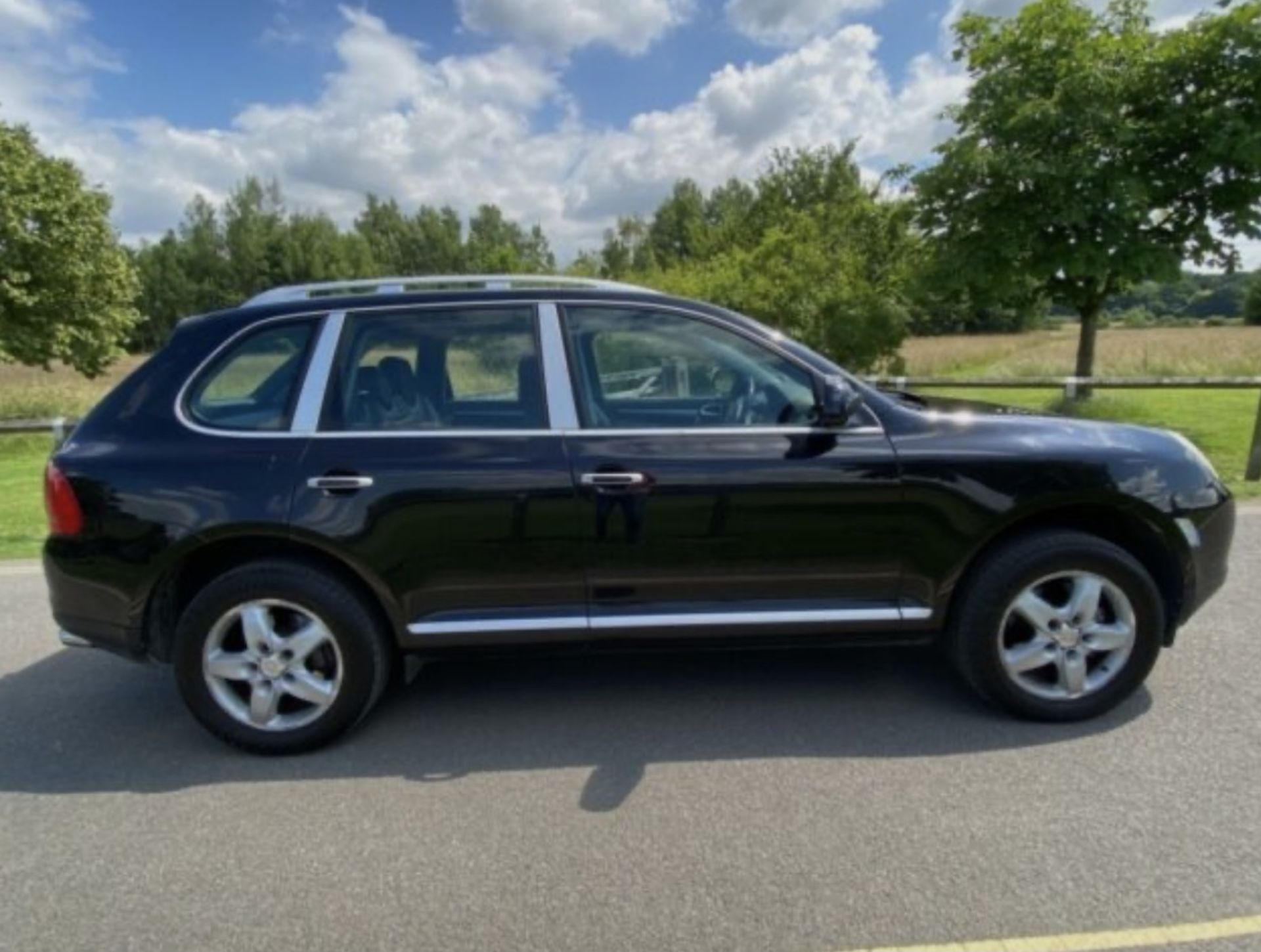 2004 PORSCHE CAYENNE TIPTRONIC S 3.2 PETROL 4x4 BLACK ESTATE, AUTOMATIC, 150K MILES *NO VAT* - Image 7 of 10