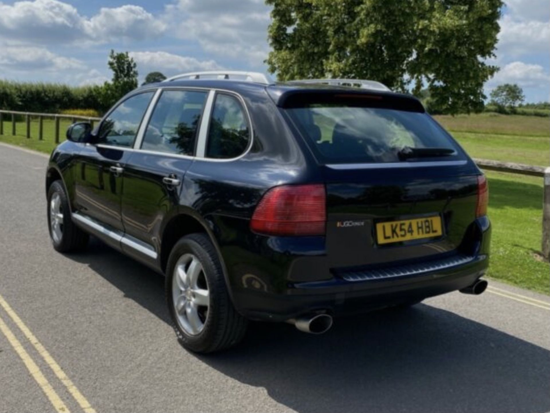 2004 PORSCHE CAYENNE TIPTRONIC S 3.2 PETROL 4x4 BLACK ESTATE, AUTOMATIC, 150K MILES *NO VAT* - Image 4 of 10