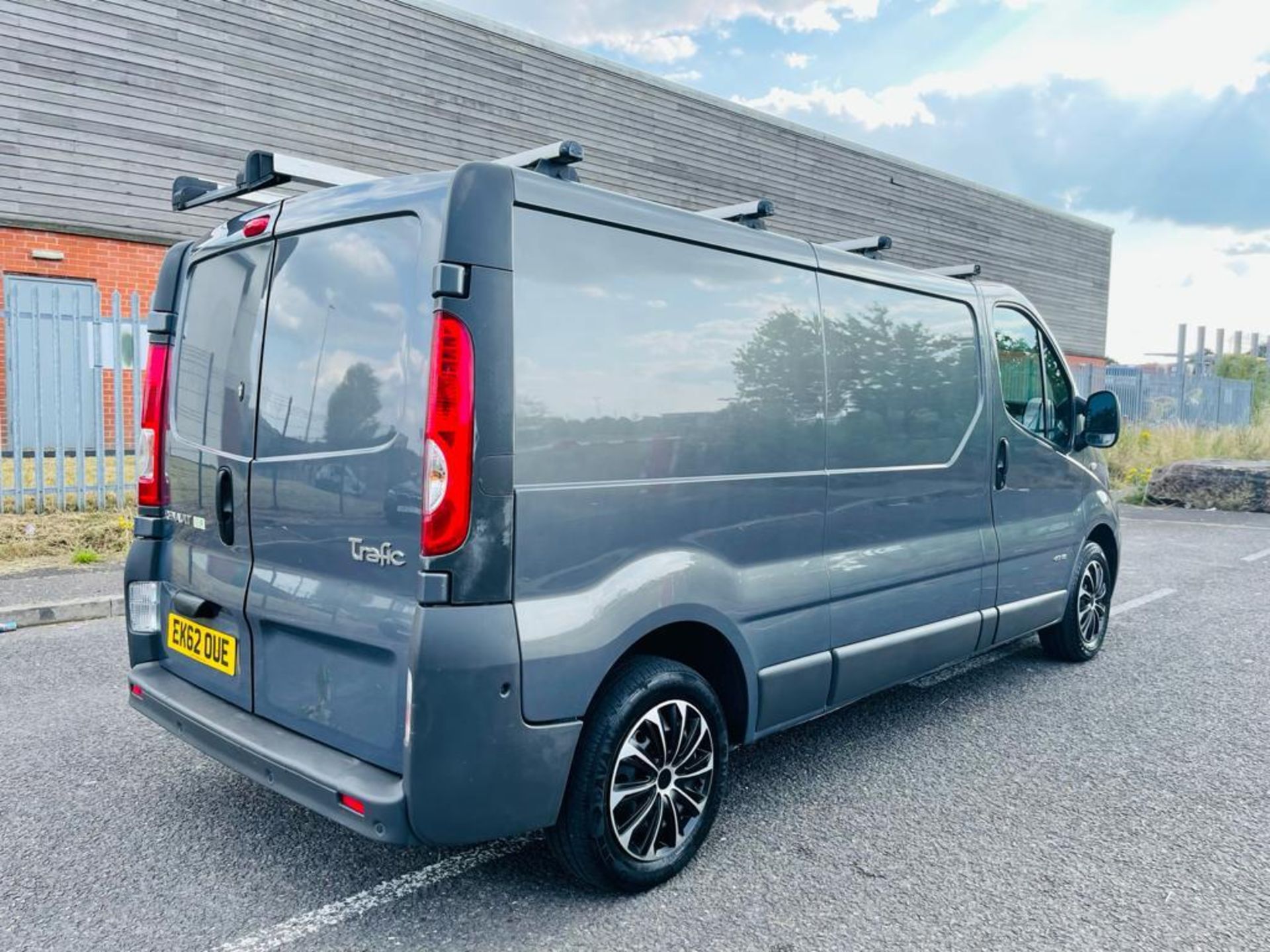 2012 RENAULT TRAFIC LL29 DCI GREY PANEL VAN, 2.0 DIESEL, 102,060 MILES *NO VAT* - Image 4 of 14