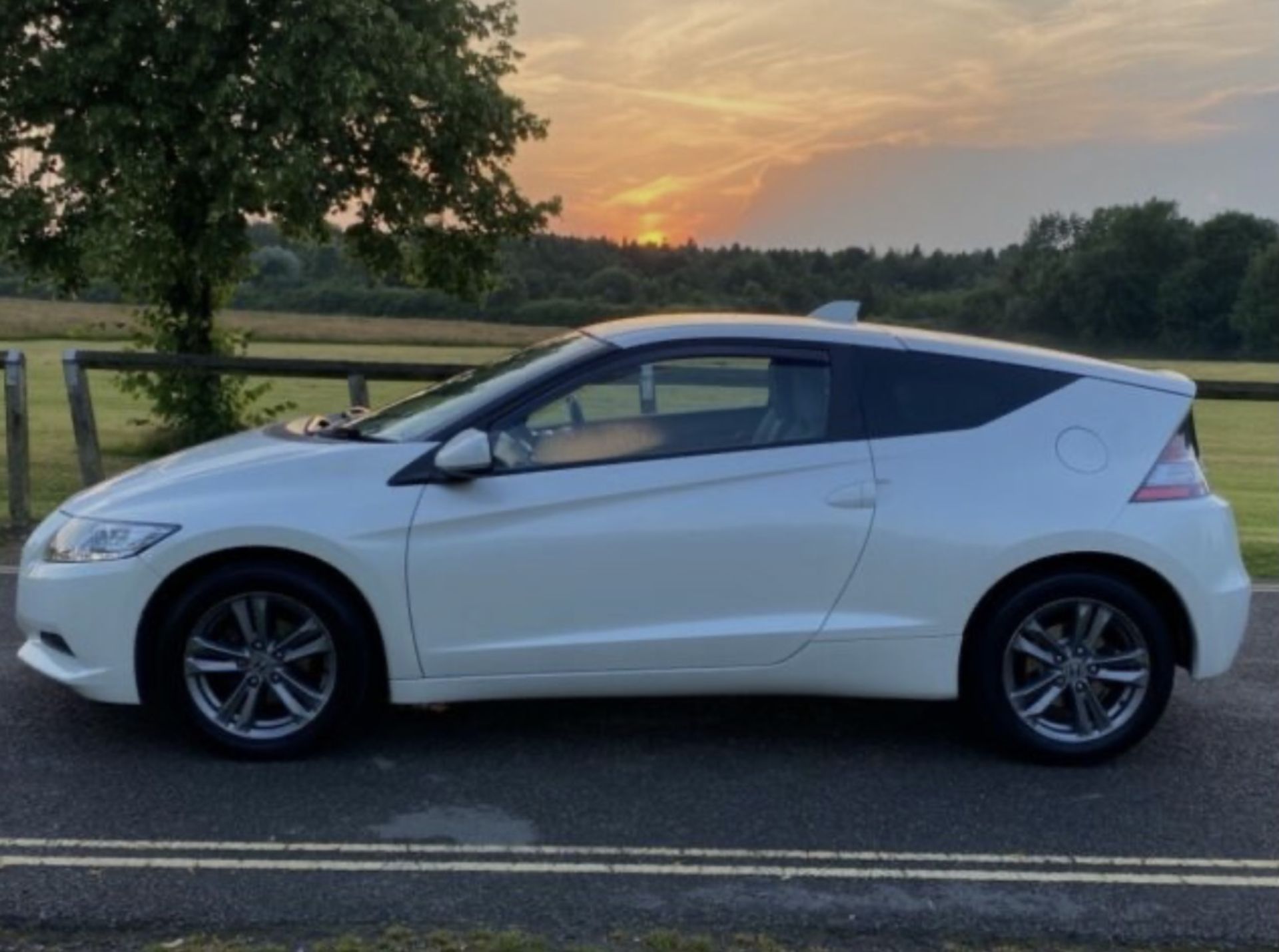 2010 HONDA CR-Z IMA SPORT HYBRID WHITE COUPE, 1.5 HYBRID ELECTRIC, 113K MILES, ALLOY WHEELS *NO VAT* - Image 4 of 12