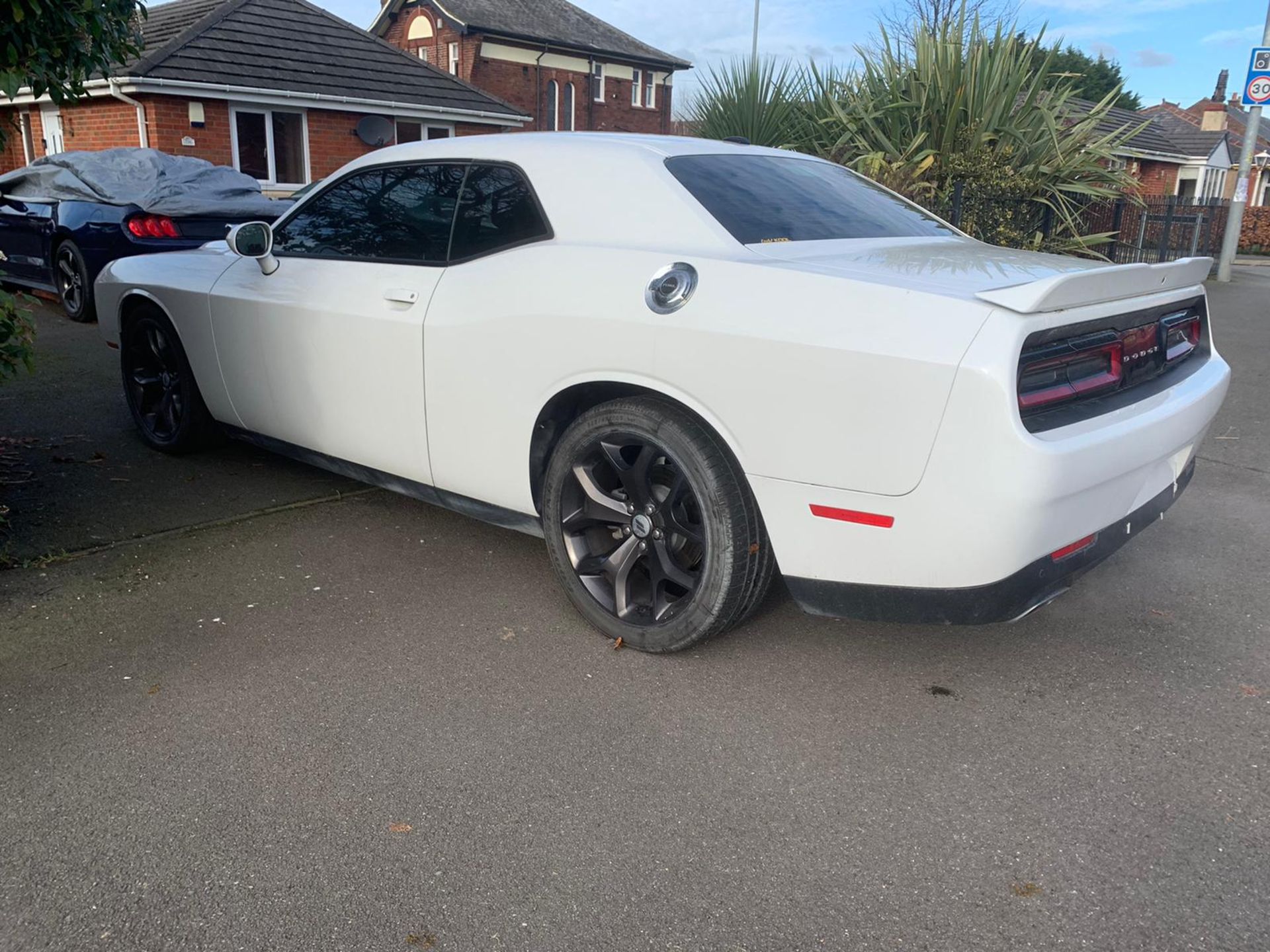 DODGE CHALLENGER 2019, 3.6 V6, 5826 MILEAGE *PLUS VAT* - Image 5 of 13