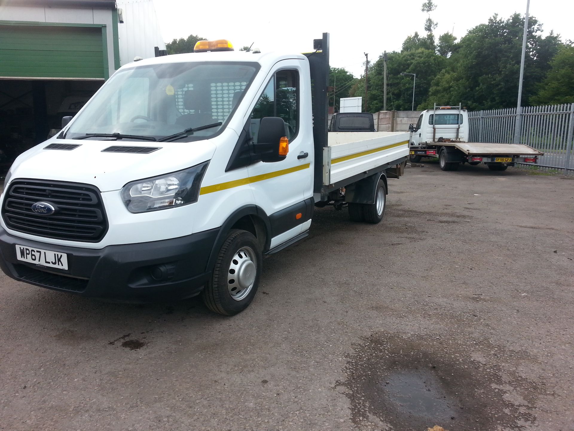 2017 FORD TRANSIT 350 WHITE DROPSIDE LORRY, 56,742 MILES WARRANTED, 2.0 DIESEL *PLUS VAT* - Image 2 of 9