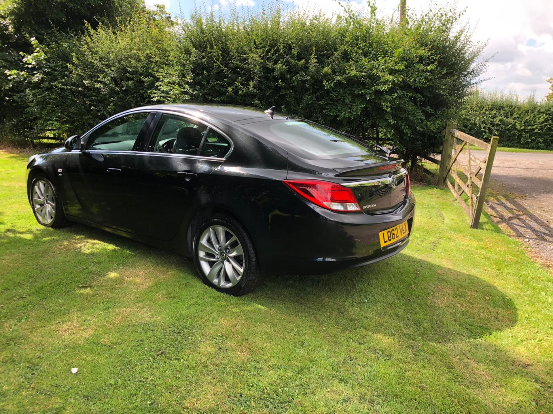 2013 VAUXHALL INSIGNIA SRI NAV CDTI BLACK 5 DOOR HATCHBACK, 156,438 MILES W/ FSH, 2.0 DIESEL *NO VAT - Image 4 of 16