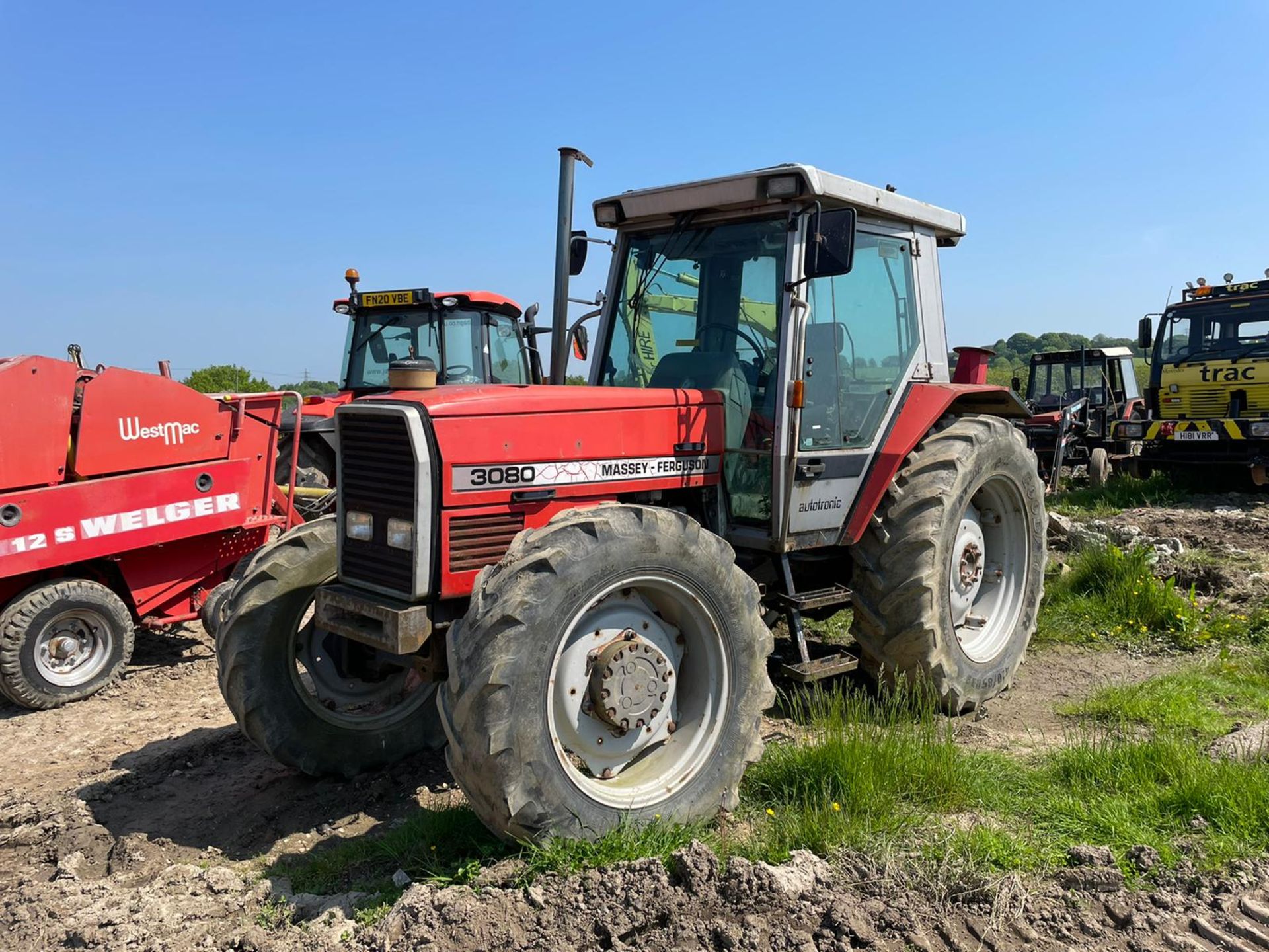 MASSEY FERGUSON 3080 AUTOTRONIC TRACTOR, PERKINS 5.8L 6 CYLINDER ENGINE, FULLY GLASS CAB *PLUS VAT* - Image 2 of 16