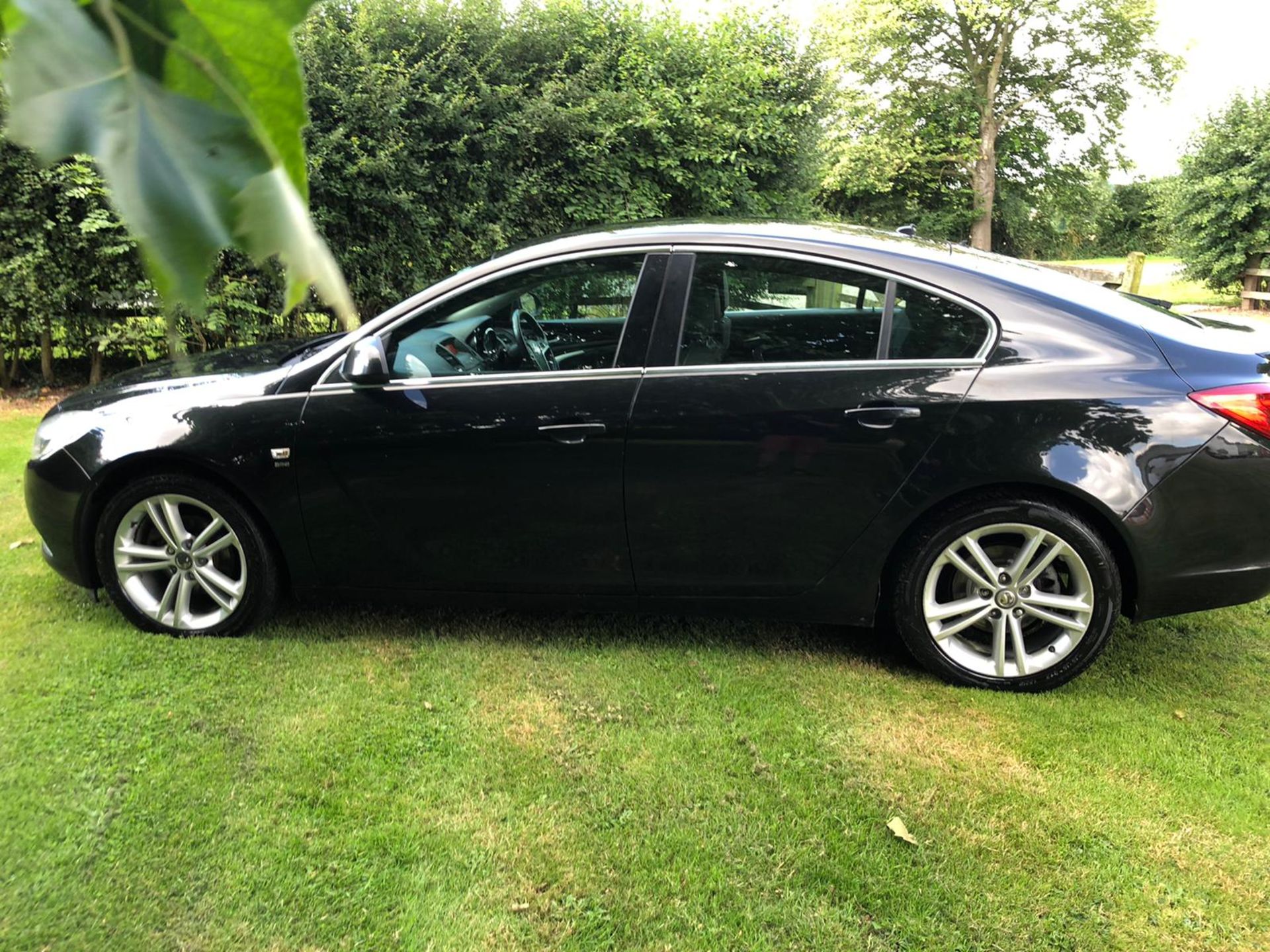 2011 VAUXHALL INSIGNIA SRI BLACK 5 DOOR HATCHBACK, 109,029 MILES WITH FSH, 1.8 PETROL *NO VAT* - Image 4 of 17