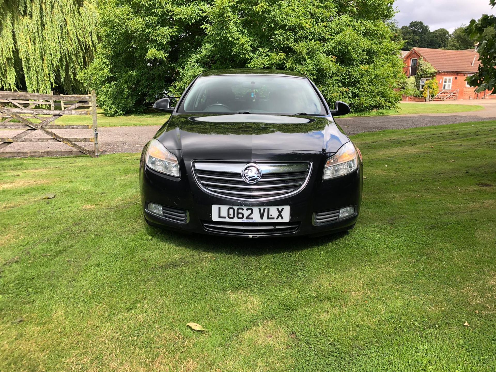 2013 VAUXHALL INSIGNIA SRI NAV CDTI BLACK 5 DOOR HATCHBACK, 156,438 MILES W/ FSH, 2.0 DIESEL *NO VAT - Image 2 of 16