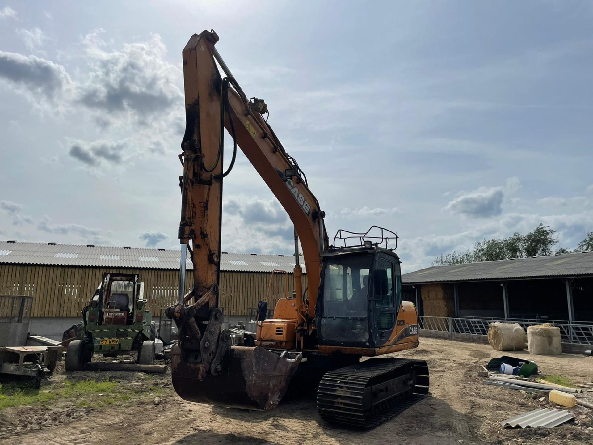 CASE CX130B 13TON EXCAVATOR / DIGGER, RUNS DRIVES AND DIGS, HILL QUICK HITCH *PLUS VAT* - Image 2 of 14