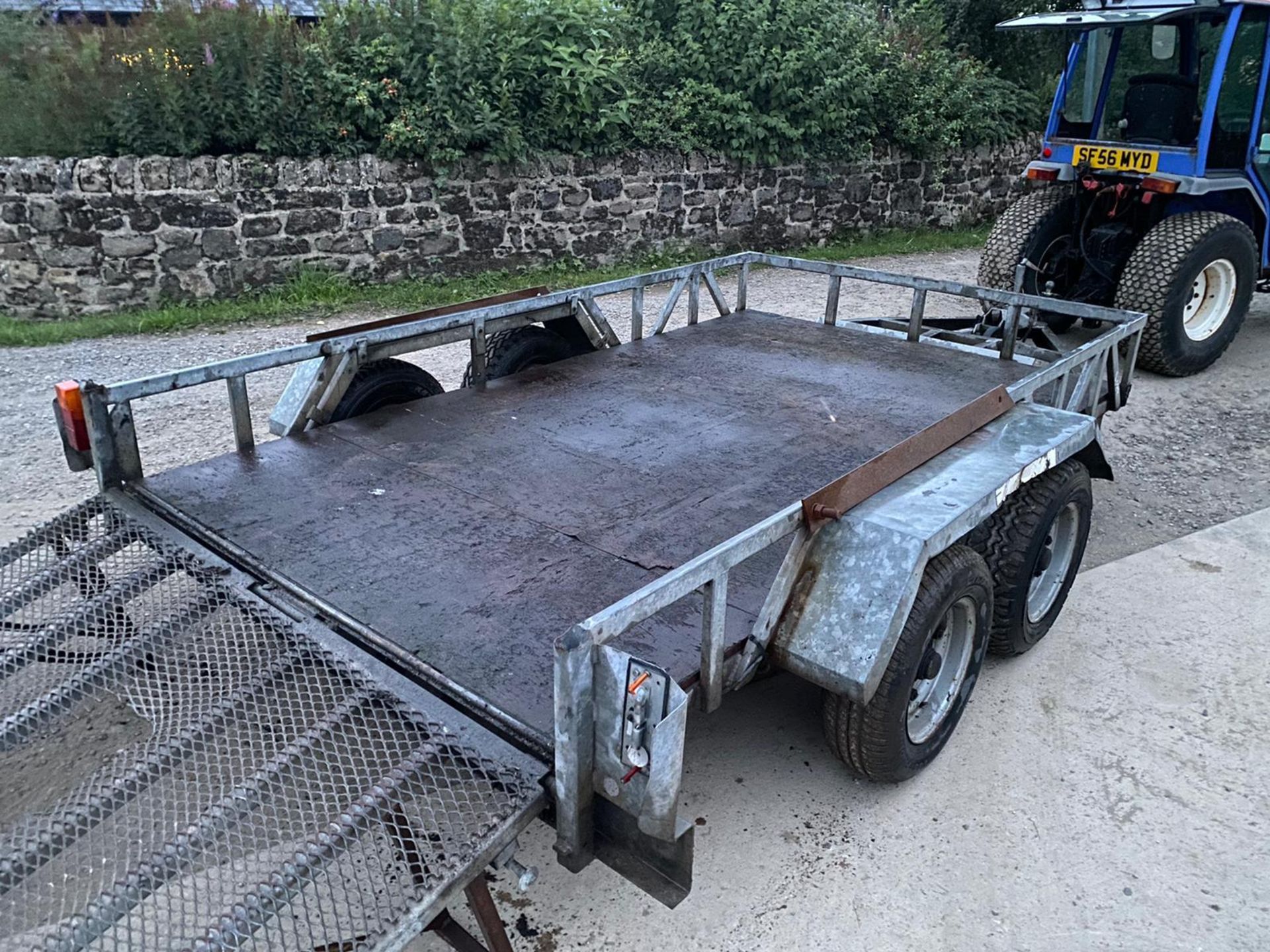 INDESPENSION 3.5TON TIWN AXLE PLANT TRAILER, 10ft c 6ft, GOOD SOLID FLOOR, TOWS WELL *NO VAT* - Image 7 of 10