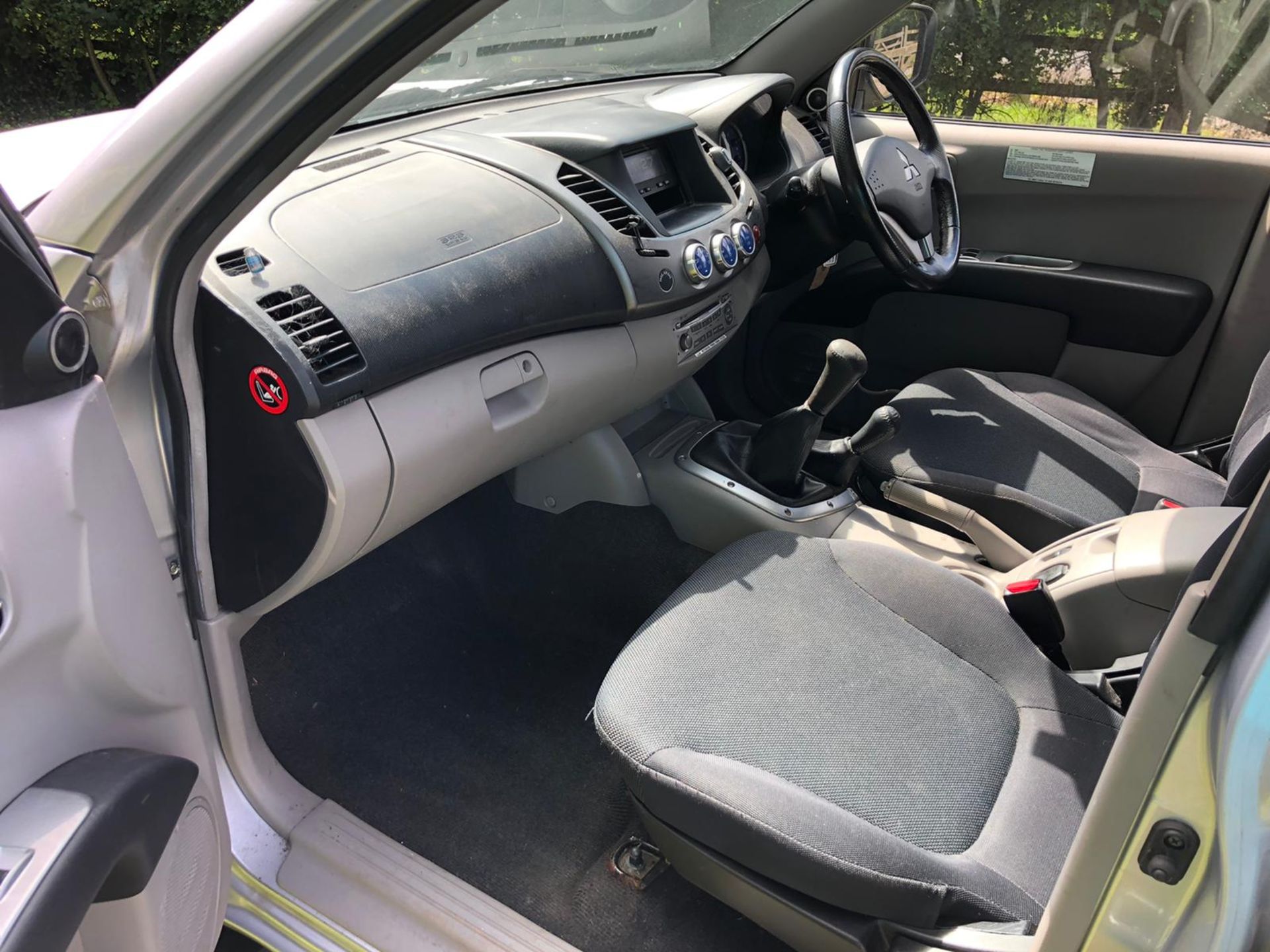 2008 MITSUBISHI L200 WARRIOR D/C 4WD SILVER PICK UP, 2.5 DIESEL ENGINE, 113,145 MILES *PLUS VAT* - Image 8 of 15