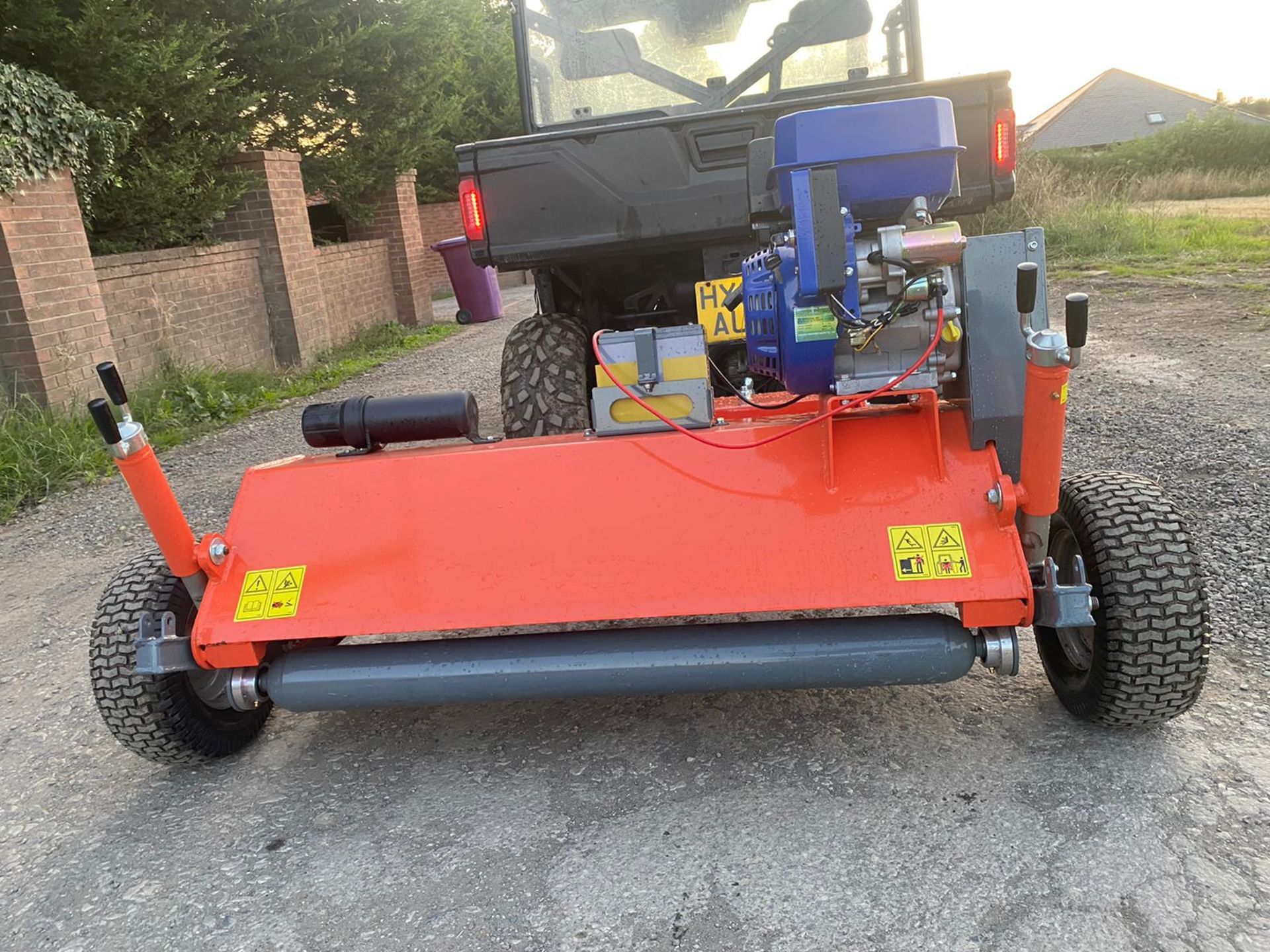 NEW AND UNUSED 1.2 METRE SINGLE AXLE FAST TOW FLAIL MOWER, SUITABLE FOR ATV / UTILITY VEHICLE - Image 4 of 8