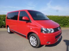 2015 VOLKSWAGEN RED CARAVELLE EXECUTIVE BMT TDI, AUTO, 2.0 DIESEL *NO VAT*