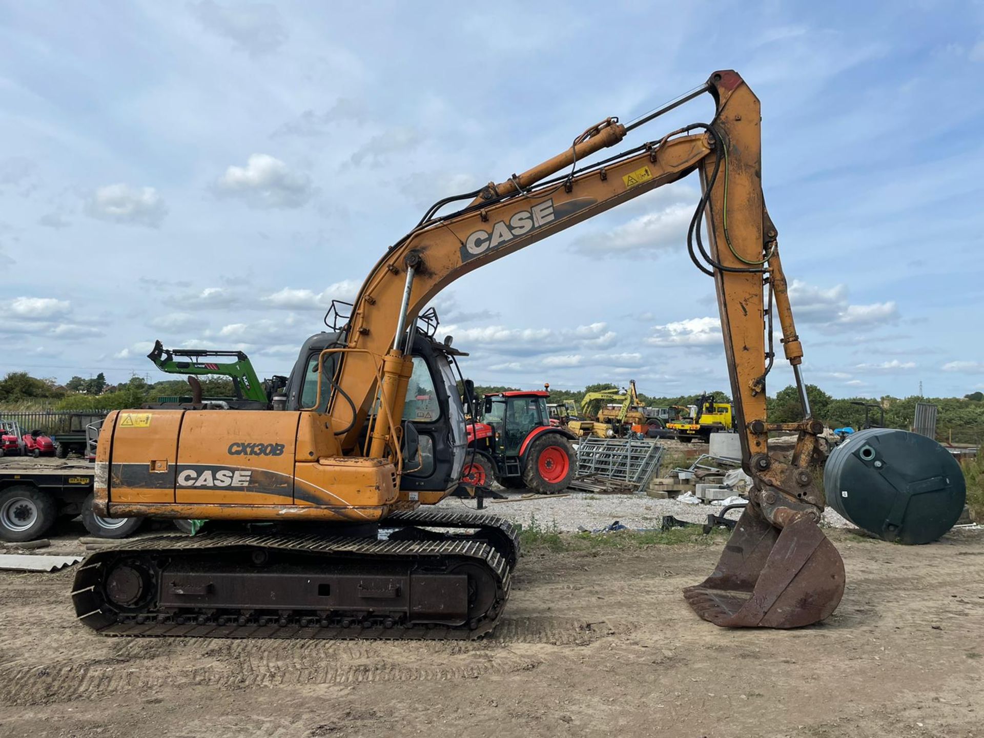 CASE CX130B 13TON EXCAVATOR / DIGGER, RUNS DRIVES AND DIGS, HILL QUICK HITCH *PLUS VAT* - Image 4 of 14