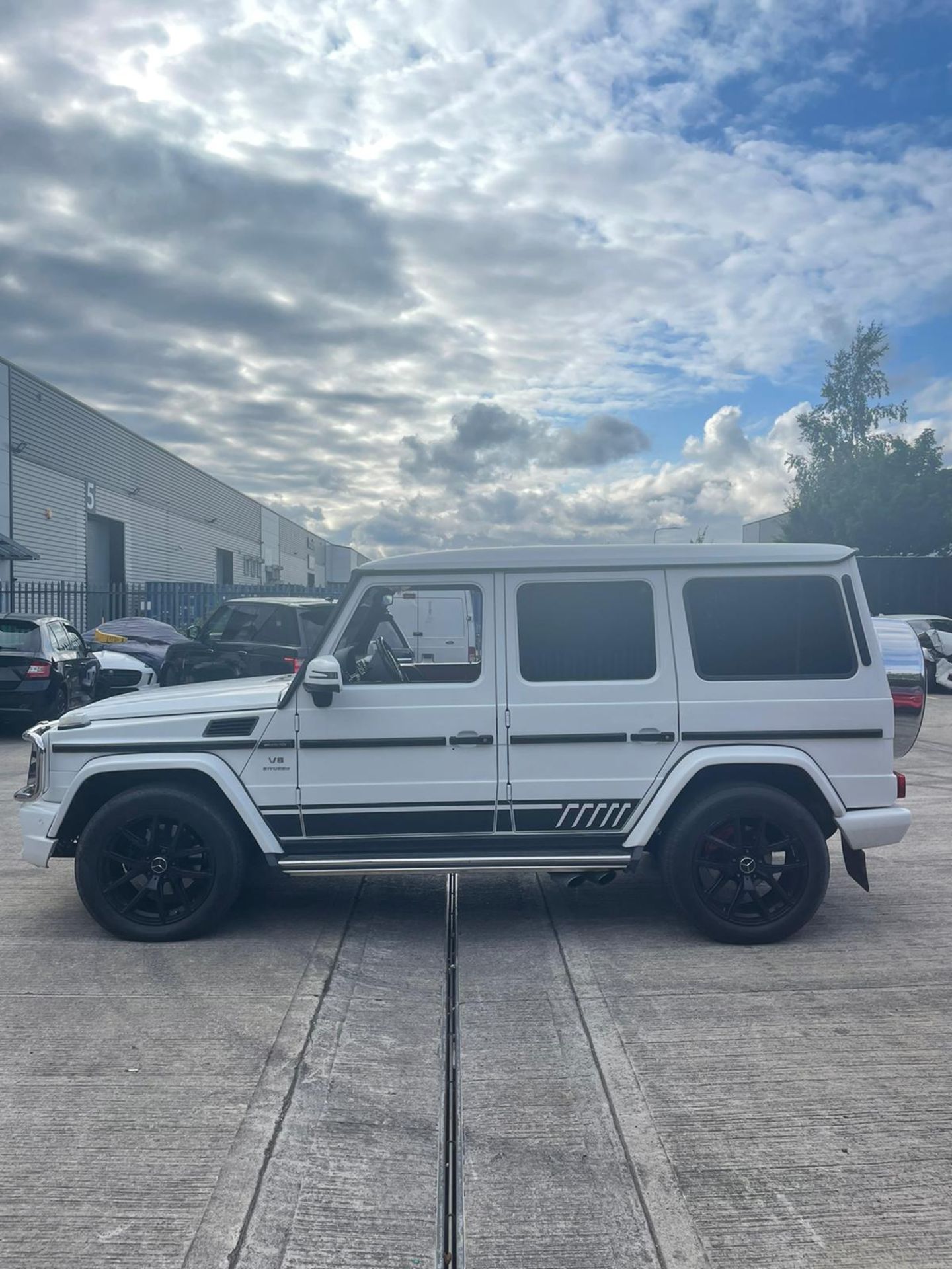 2010 MERCEDES BENZ G55 AMG V8 KOMPRESSOR W463, 71K MILES, 500BHP, ADDED EXTRAS *PLUS VAT* - Image 3 of 9