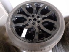 4 x LAND ROVER RANGE ROVER ALLOY WHEELS WITH TYRES 275 40 22, OVER £2900 NEW *NO VAT*