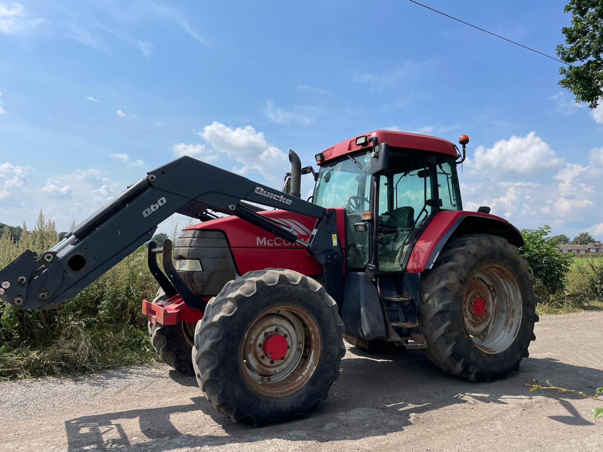 2002 McCORMICK MTX140 TRACTOR WITH QUICKE Q60 FRONT LOADER, RUNS DRIVES AND LIFTS *PLUS VAT* - Image 2 of 14