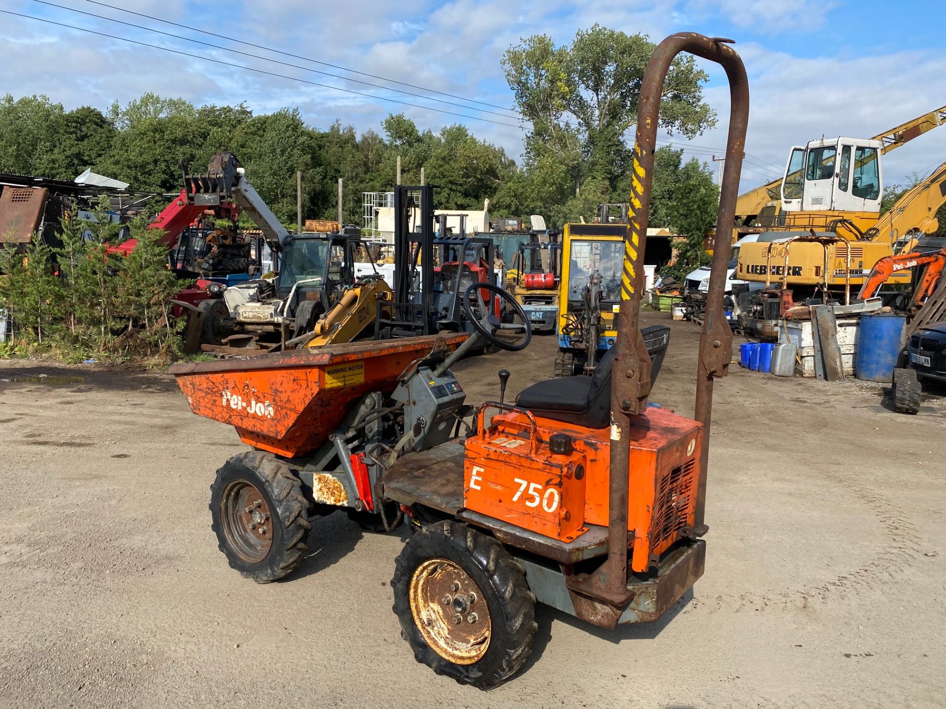 PEL JOB ED750 HIGH TIP DUMPER, 4X4, MITSUBISHI DIESEL ENGINE, RUNS, DRIVES AND BRAKES WORK *PLUS VAT - Image 5 of 5