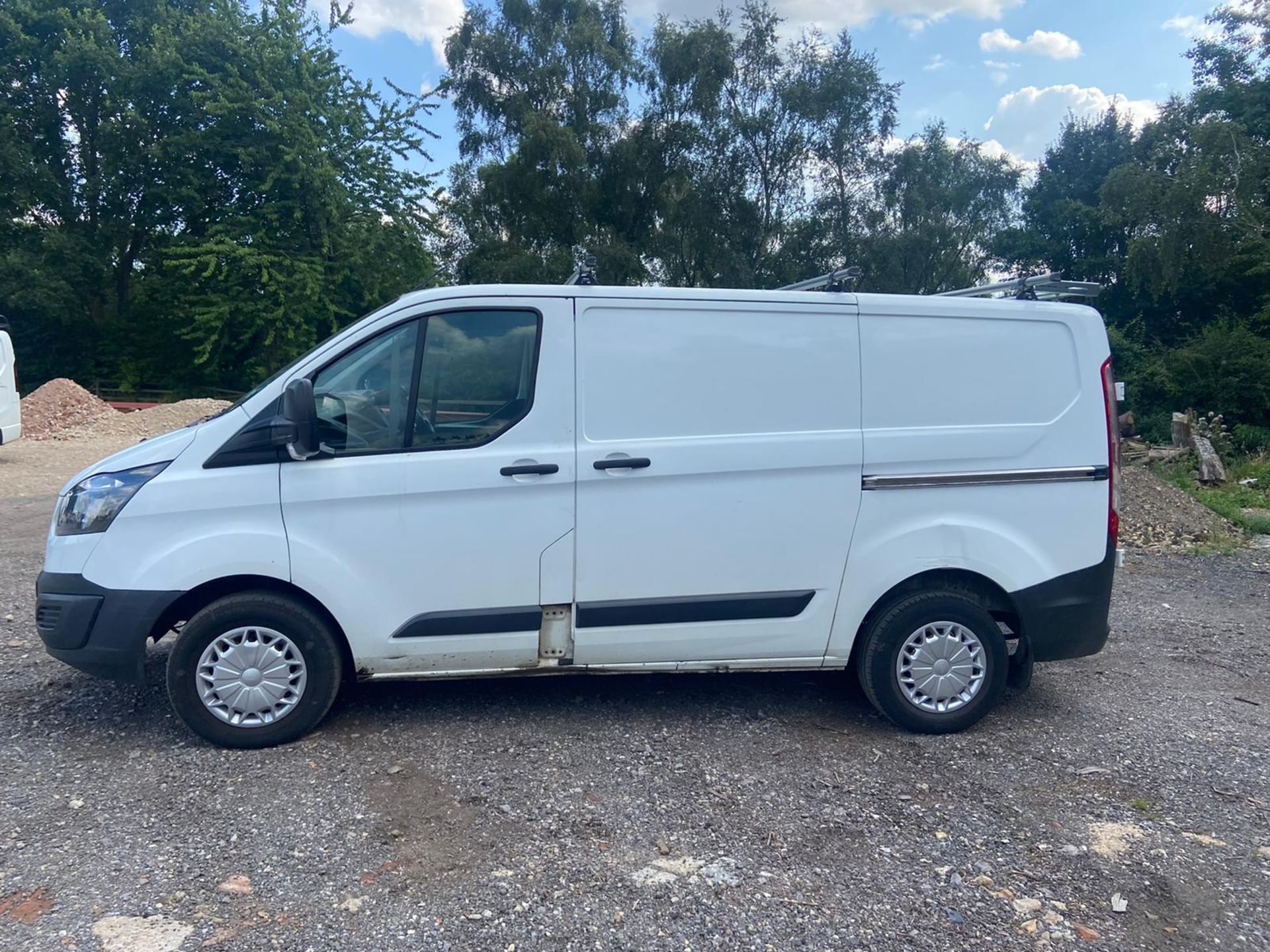 2016/65 FORD TRANSIT CUSTOM 270 ECO-TECH WHITE PANEL VAN, 2.2 DIESEL ENGINE, 58K MILES *PLUS VAT* - Image 4 of 10