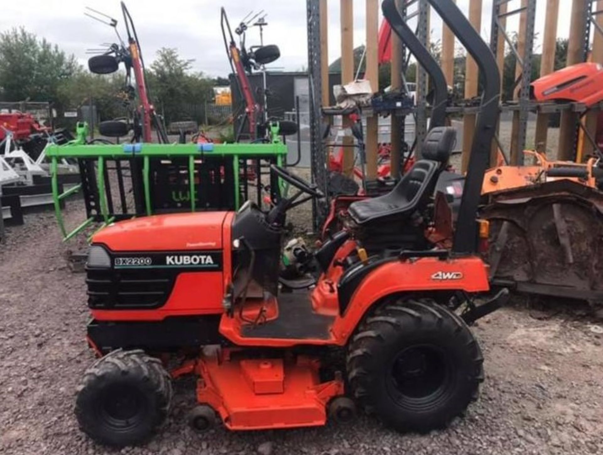 2005 Kubota BX2200 Compact Tractor With Underslung Deck Runs Drives And Cuts *NO VAT*