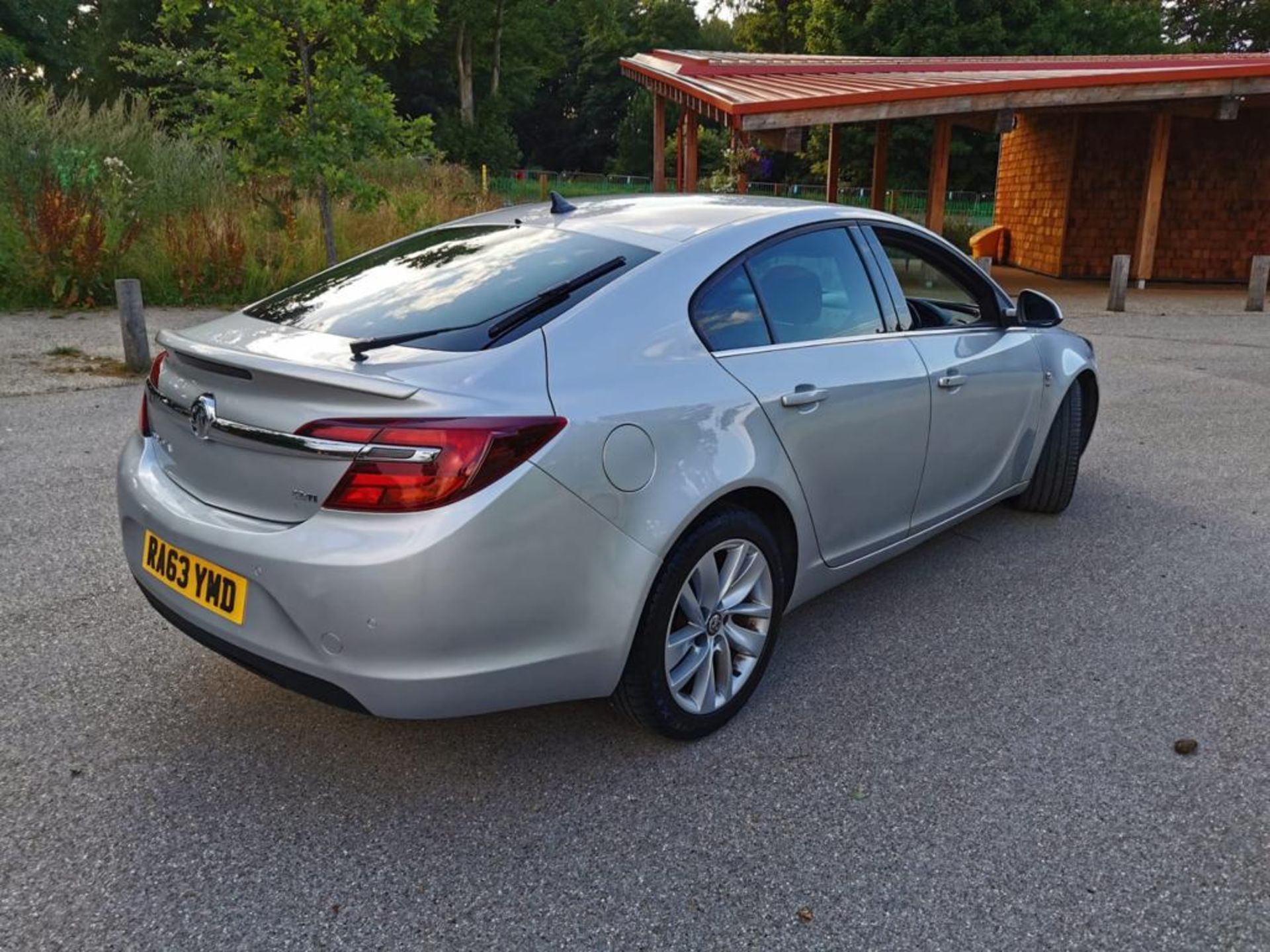 2014 VAUXHALL INSIGNIA SR NAV CDTI ECO S/S SILVER 5 DOOR HATCHBACK, 2.0 DIESEL, 45,345 MILES *NO VAT - Image 7 of 25