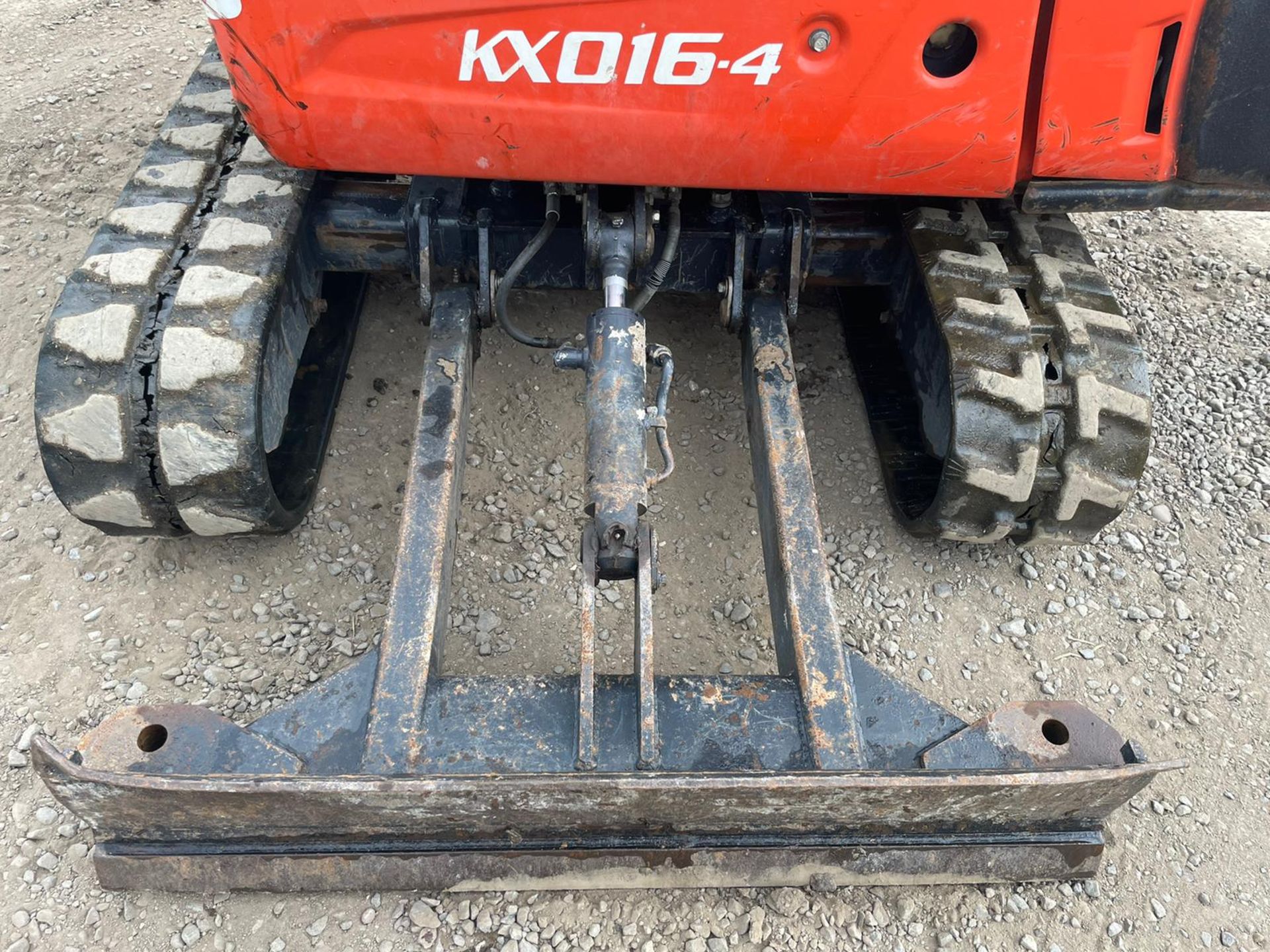 2017 KUBOTA KX016-4 MINI DIGGER, RUNS, DRIVES AND DIGS, SHOWING A LOW 1216 HOURS *PLUS VAT* - Image 18 of 20