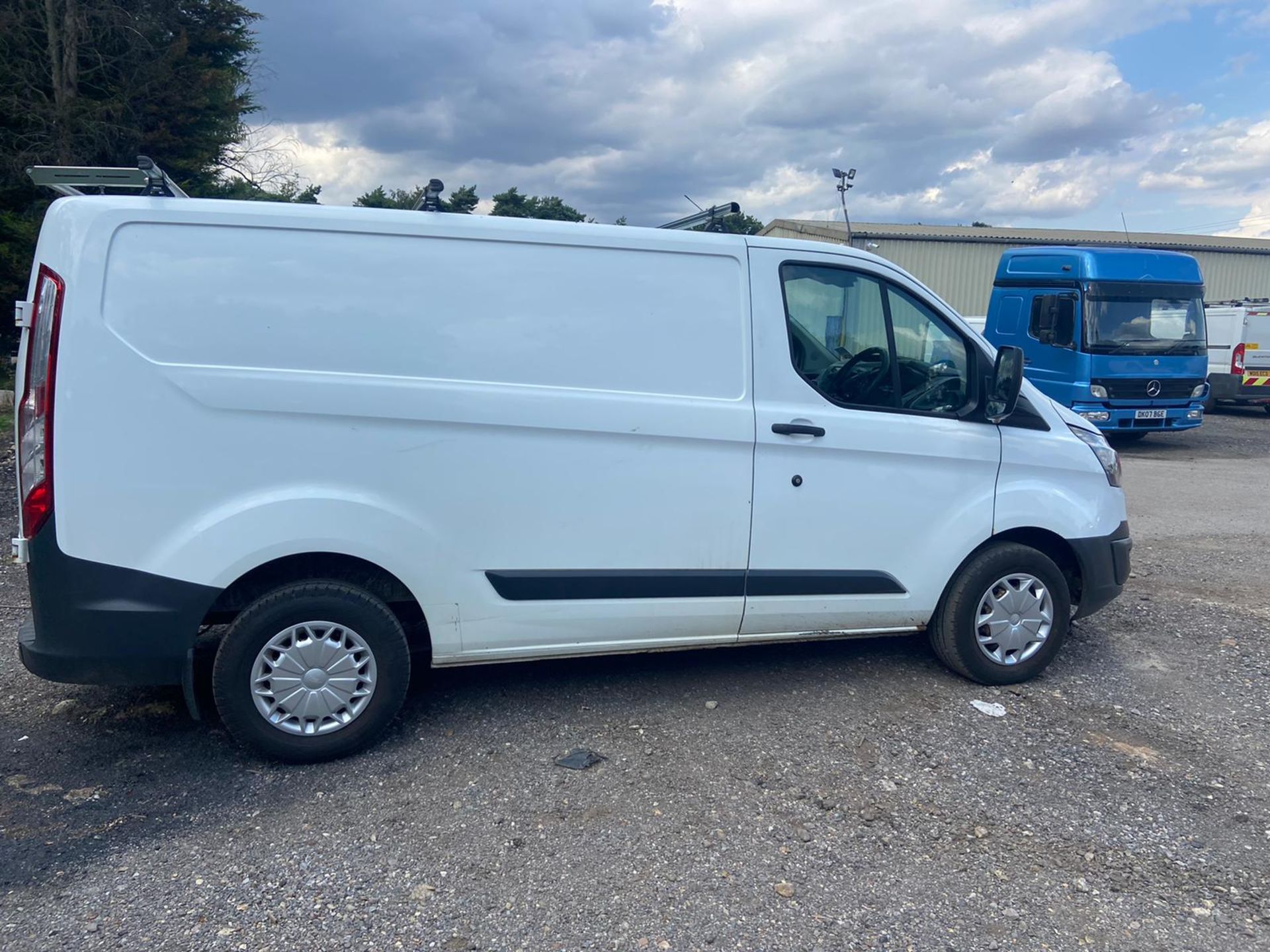 2016/65 FORD TRANSIT CUSTOM 270 ECO-TECH WHITE PANEL VAN, 2.2 DIESEL ENGINE, 58K MILES *PLUS VAT* - Image 8 of 10