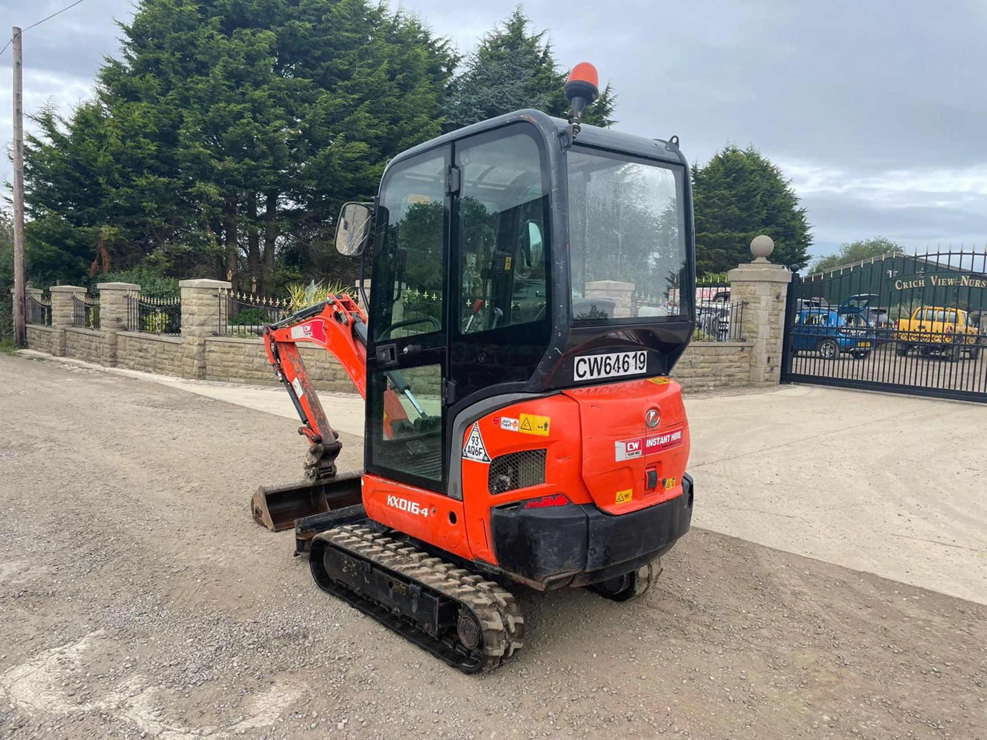 2017 KUBOTA KX016-4 MINI DIGGER, RUNS, DRIVES AND DIGS, SHOWING A LOW 1216 HOURS *PLUS VAT* - Image 3 of 20