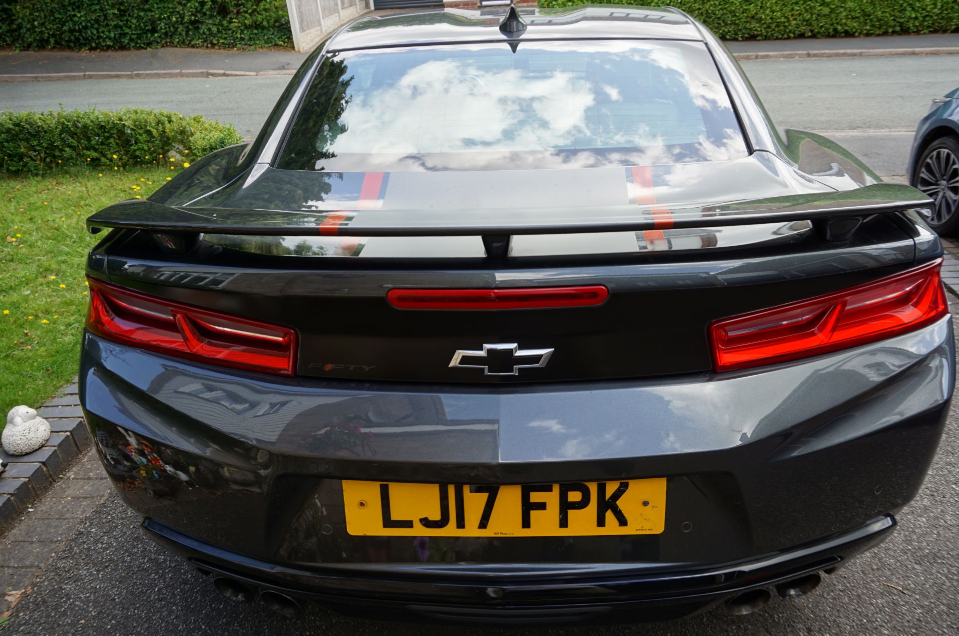 2017/17 REG CHEVROLET CAMARO V8 AUTOMATIC GREY COUPE 50th ANNIVERSARY EDITION, LHD, LOW MILEAGE - Image 2 of 14