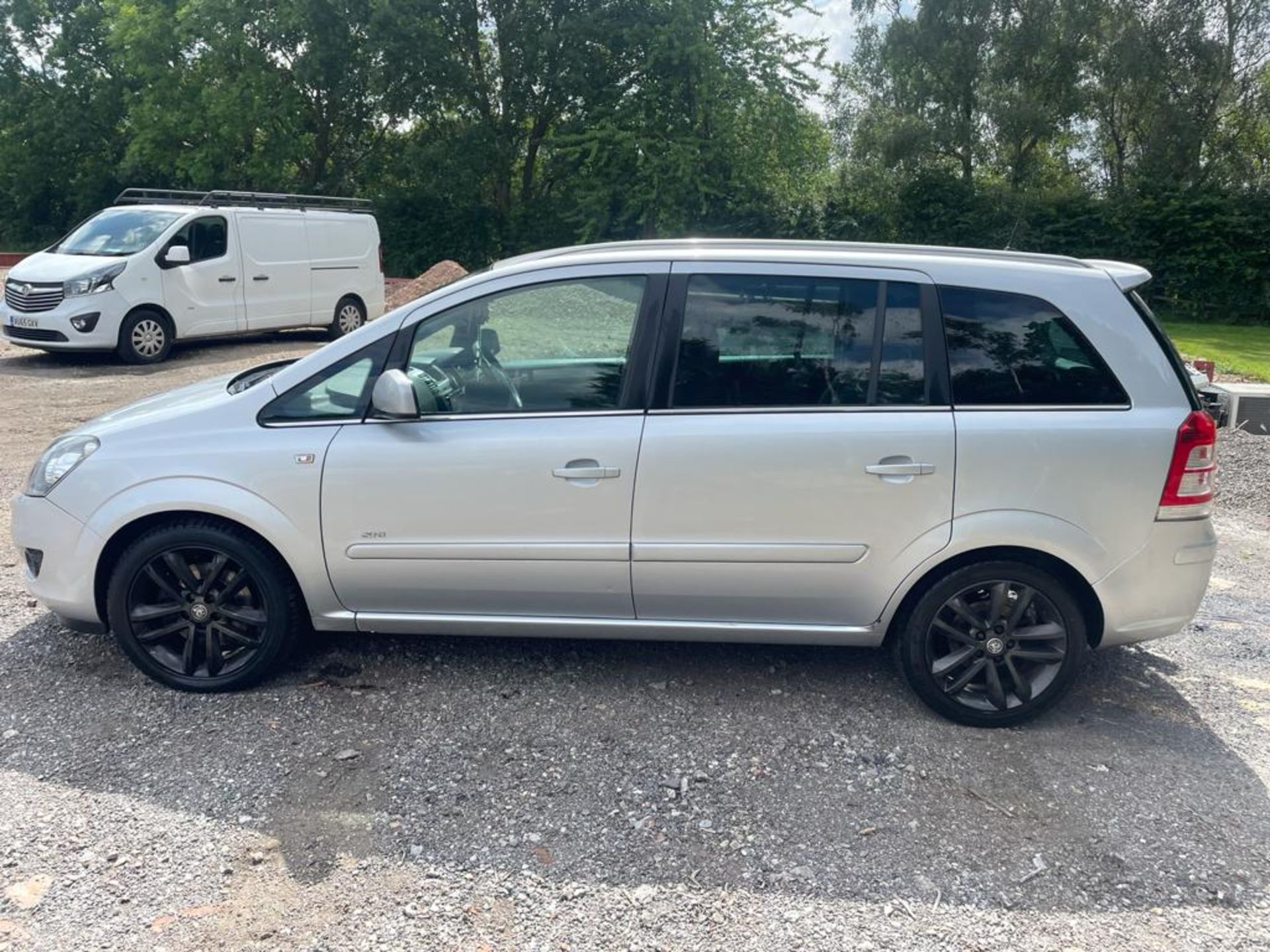 2010 VAUXHALL ZAFIRA SRI CDTI SILVER MPV, 1.9 DIESEL ENGINE, 129K MILES *NO VAT* - Image 4 of 8