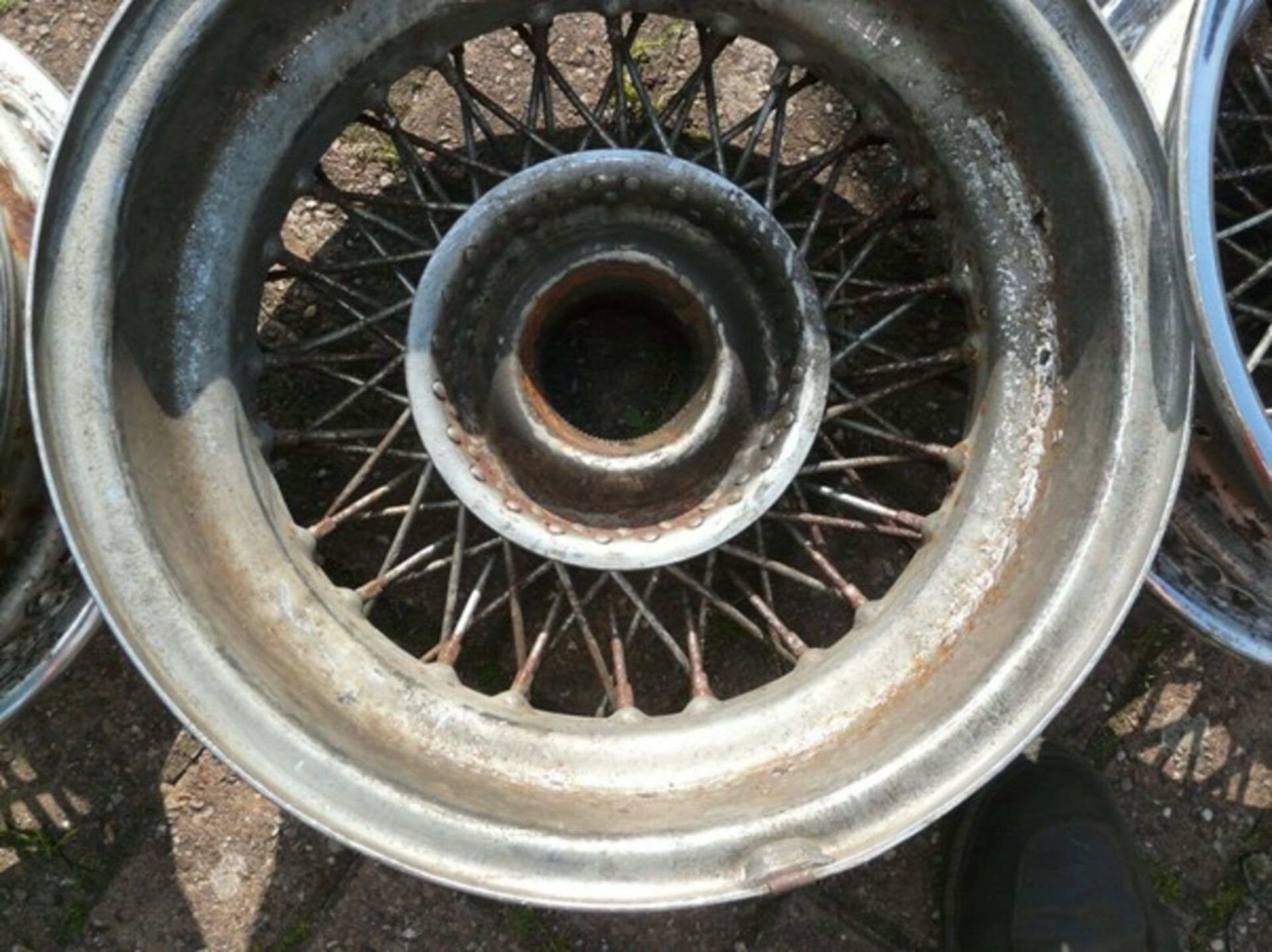 JAGUAR E TYPE WIRE RIMS, 3 CHROME 2 PAINTED, SPLINE FITTING 15inch XA455C, DRC5K *PLUS VAT* - Image 8 of 12