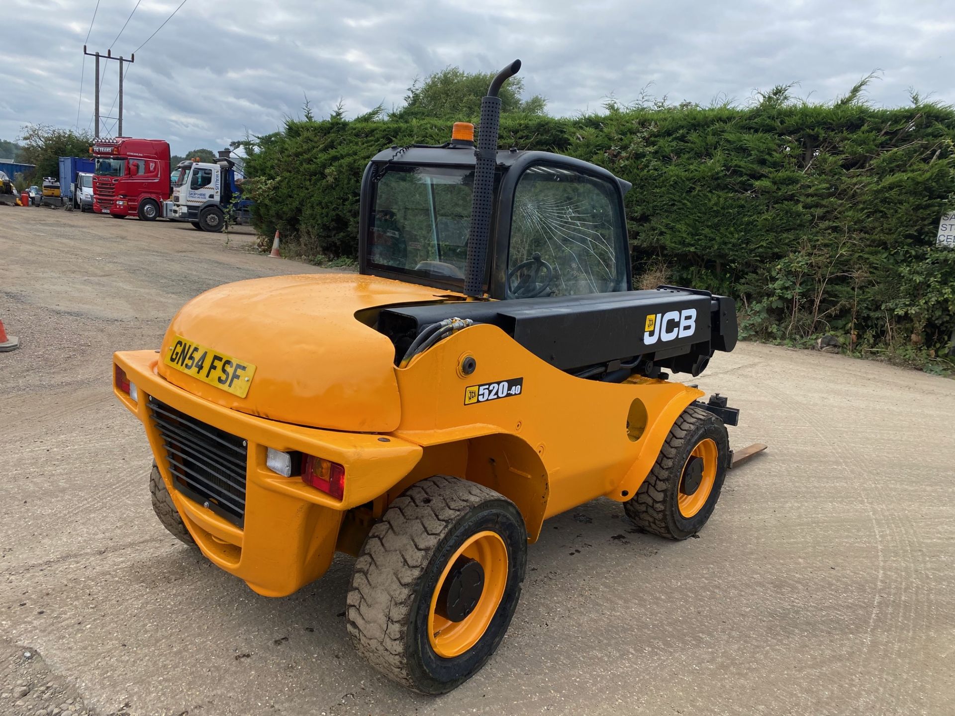 54 REG JCB 520-40 4x4 LOADALL, PERKINS 4 CYLINDER ENGINE, FOAM FILLED TYRES *PLUS VAT* - Image 4 of 4