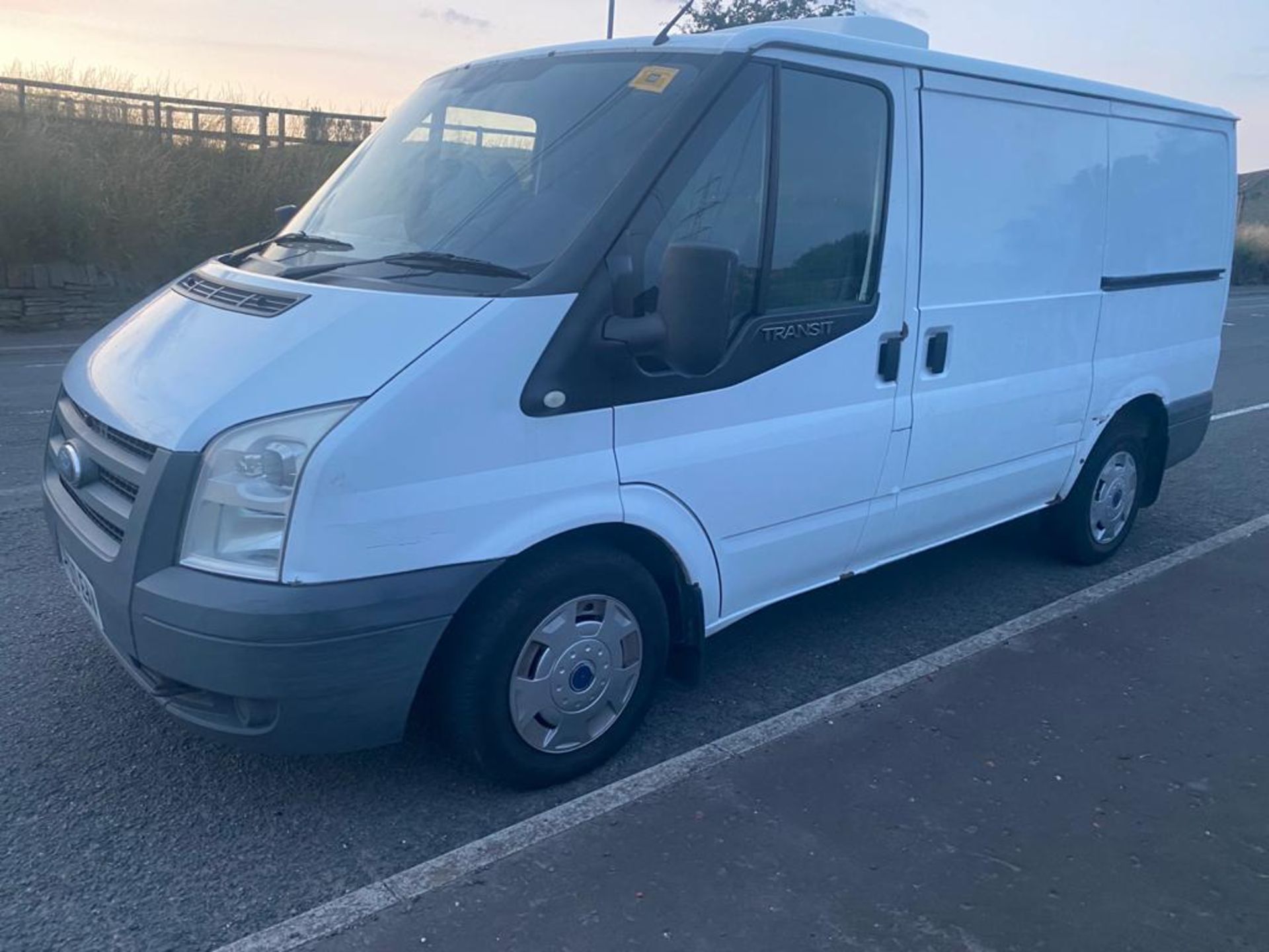 2011 FORD TRANSIT 115 T280S FWD WHITE FRIDGE PANEL VAN, 2.2 DIESEL ENGINE, 189,265 MILES *NO VAT* - Image 4 of 12