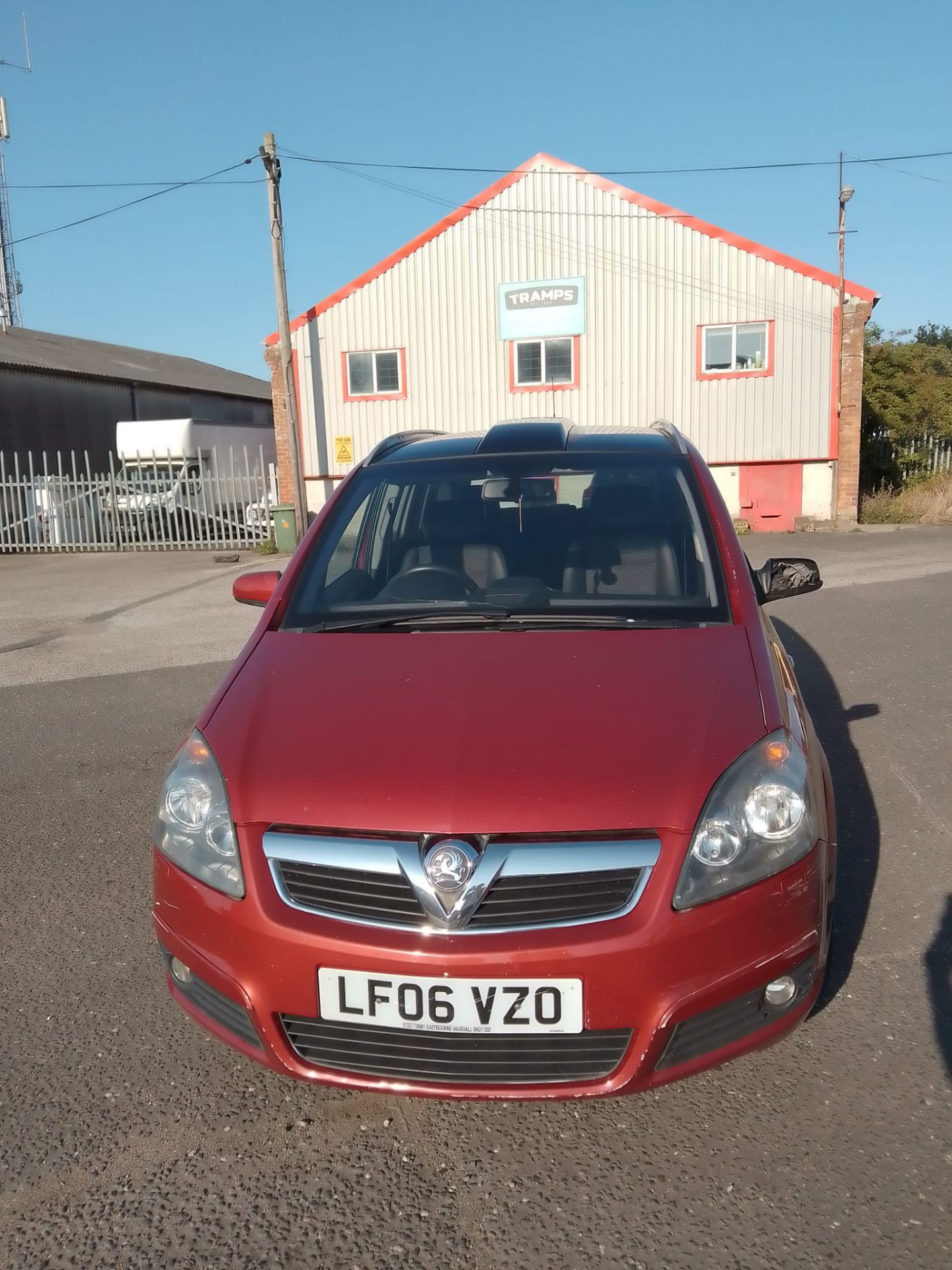 2006 VAUXHALL ZAFIRA DESIGN CDTI 120 A RED MPV, AUTO, 1.9 DIESEL, 132,649 MILES *NO VAT* - Image 2 of 10