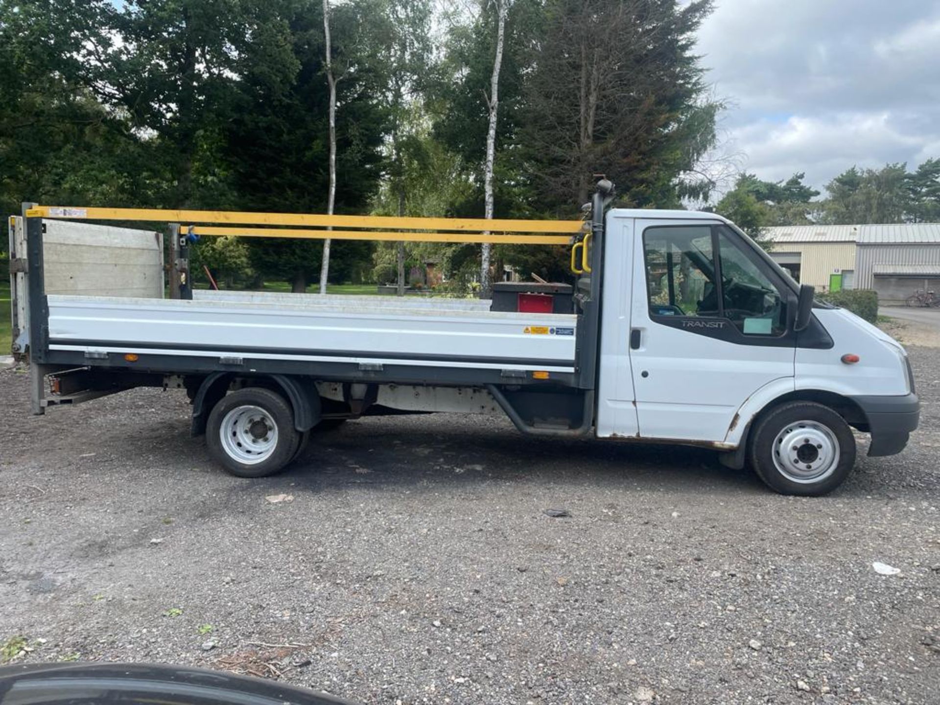 2011 FORD TRANSIT 100 T350L RWD LWB WHITE DROPSIDE, 2.4 DIESEL, 110K MILES *PLUS VAT* - Image 8 of 10