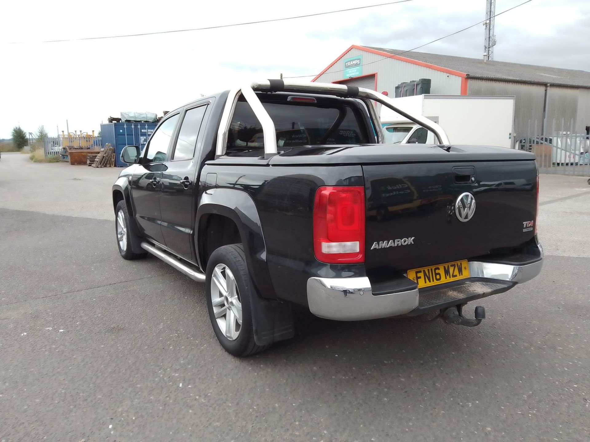 2016 VOLKSWAGEN AMAROK HIGHLINE 4MOTION DC A BLACK PICK UP, 164,557 MILES, 2.0 DIESEL *PLUS VAT* - Image 4 of 14