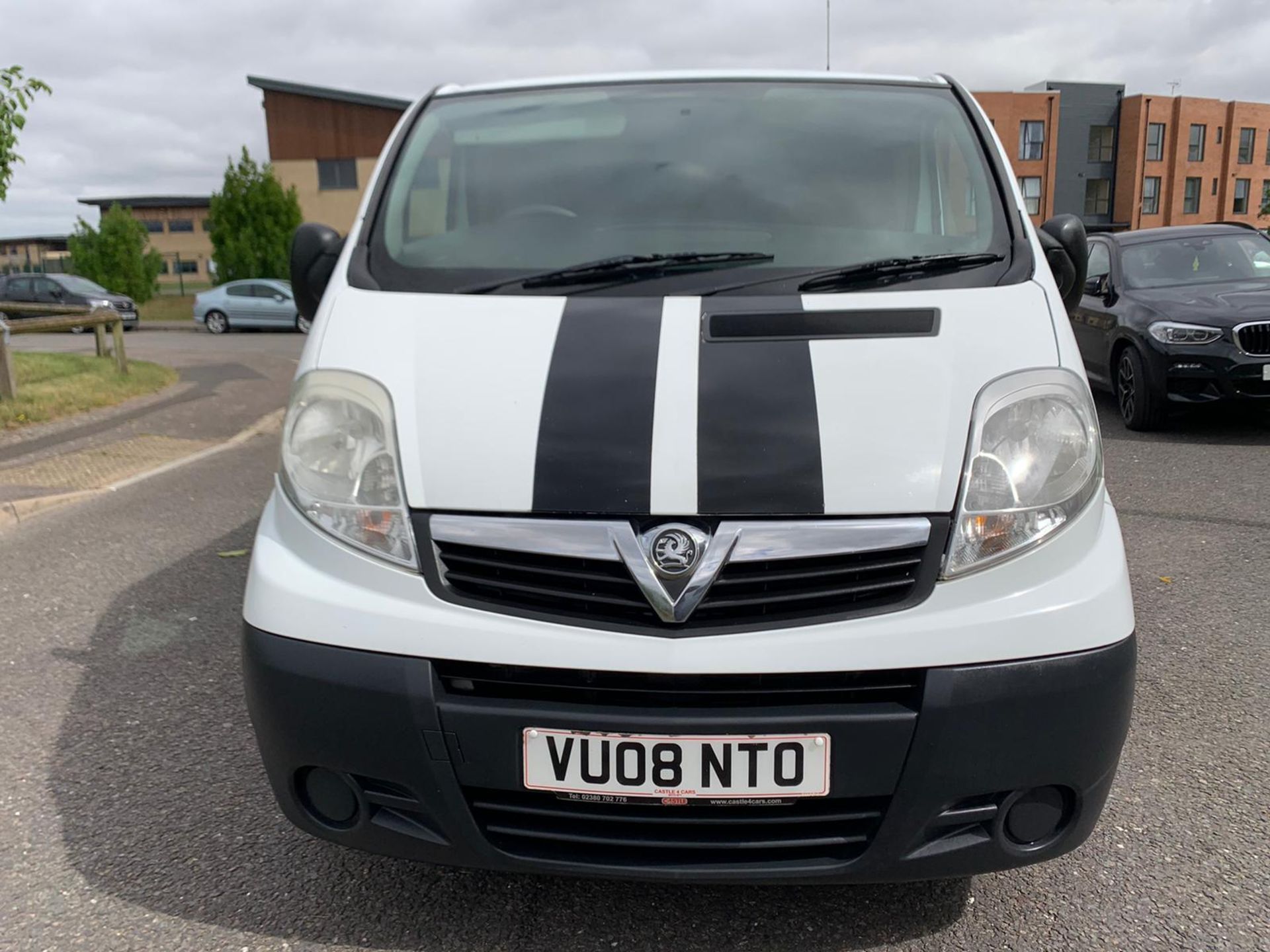 2008 VAUXHALL VIVARO 2700 CDTI SWB WHITE PANEL VAN, 123,077 MILES, 2.0 DIESEL *NO VAT* - Image 2 of 14