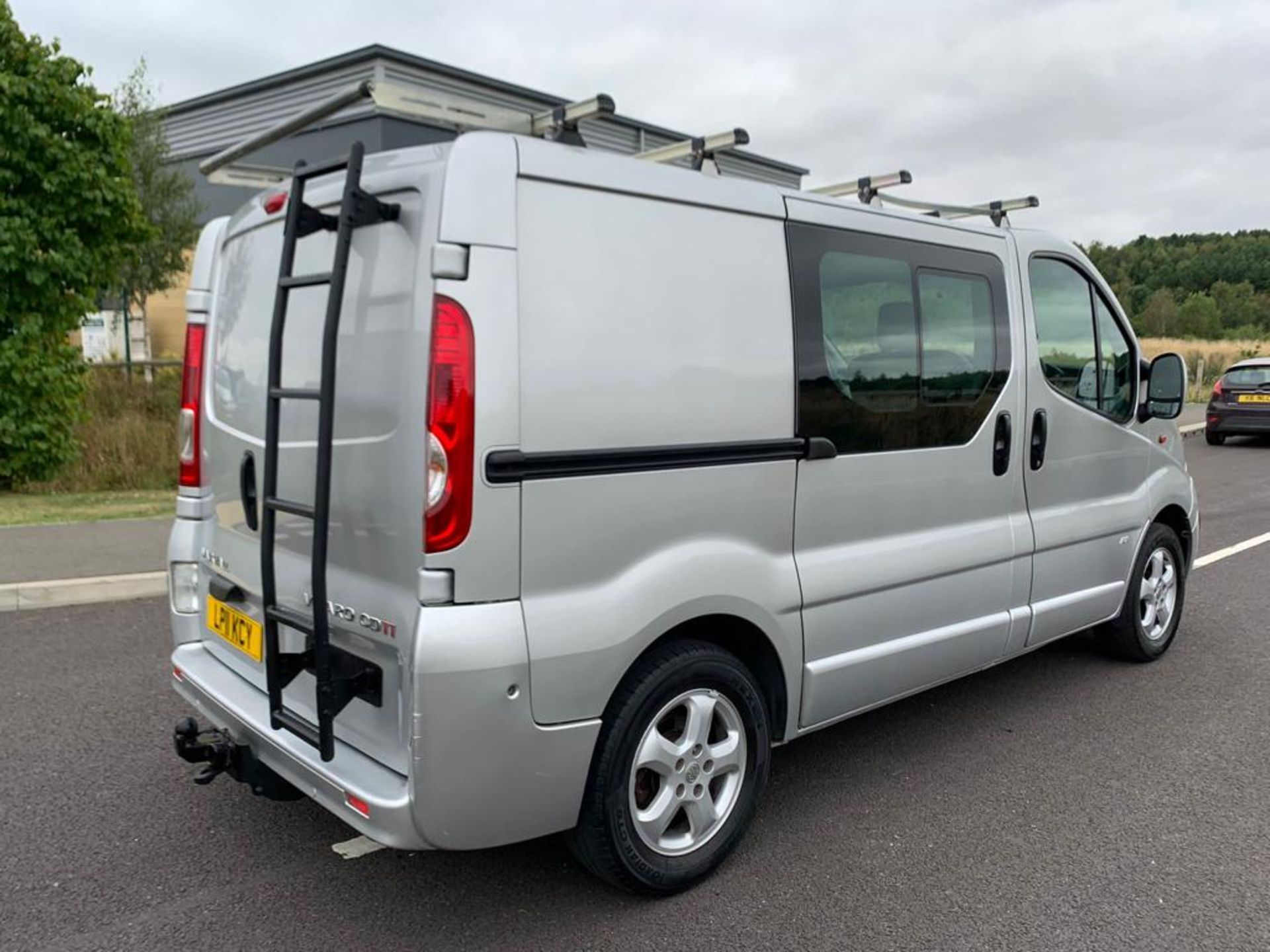 2011 VAUXHALL VIVARO 2900 SPORT CDTI SW SILVER PANEL VAN, 2.0 DIESEL, 135,848 MILES *NO VAT* - Image 7 of 19