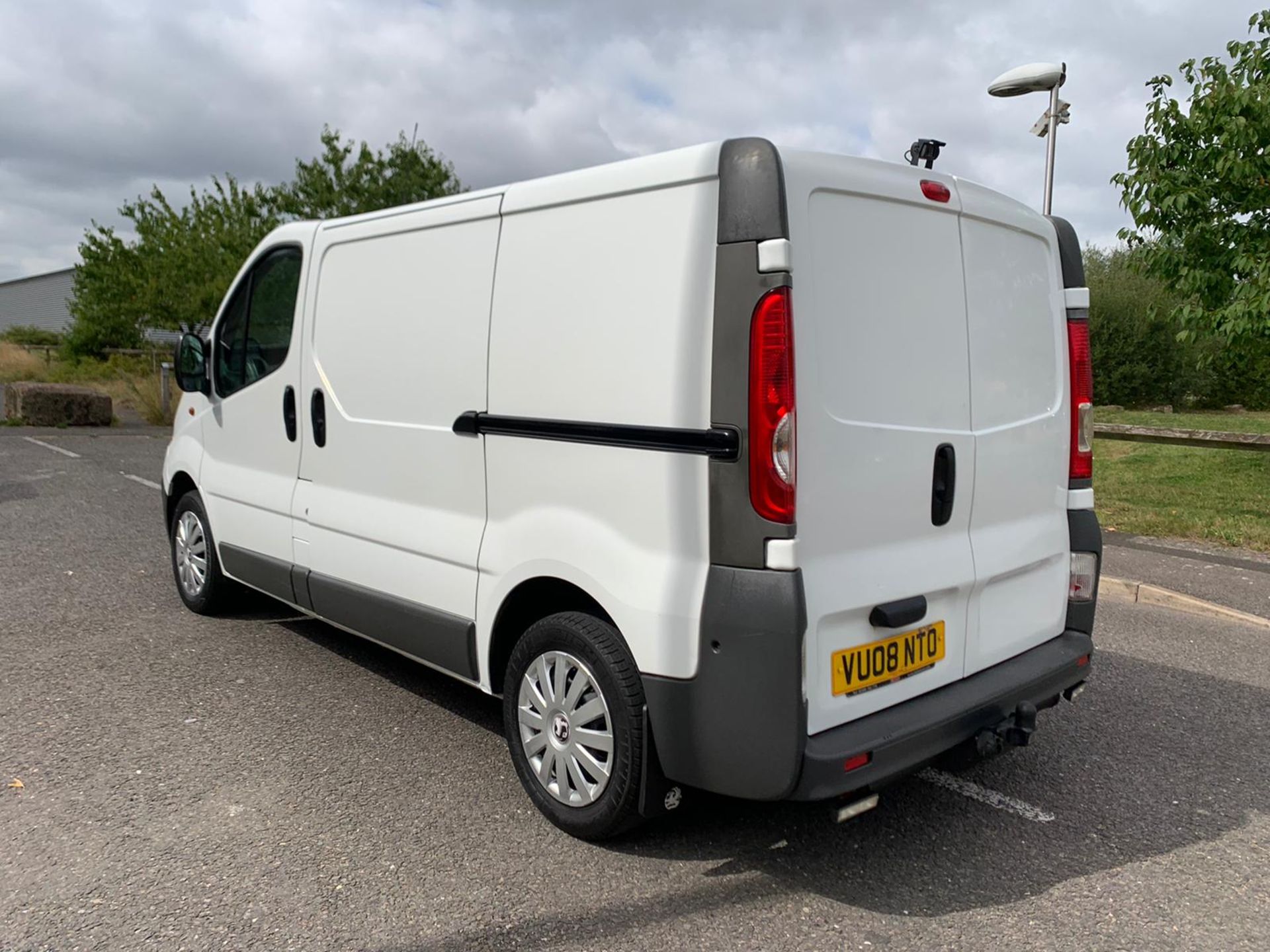 2008 VAUXHALL VIVARO 2700 CDTI SWB WHITE PANEL VAN, 123,077 MILES, 2.0 DIESEL *NO VAT* - Image 5 of 14