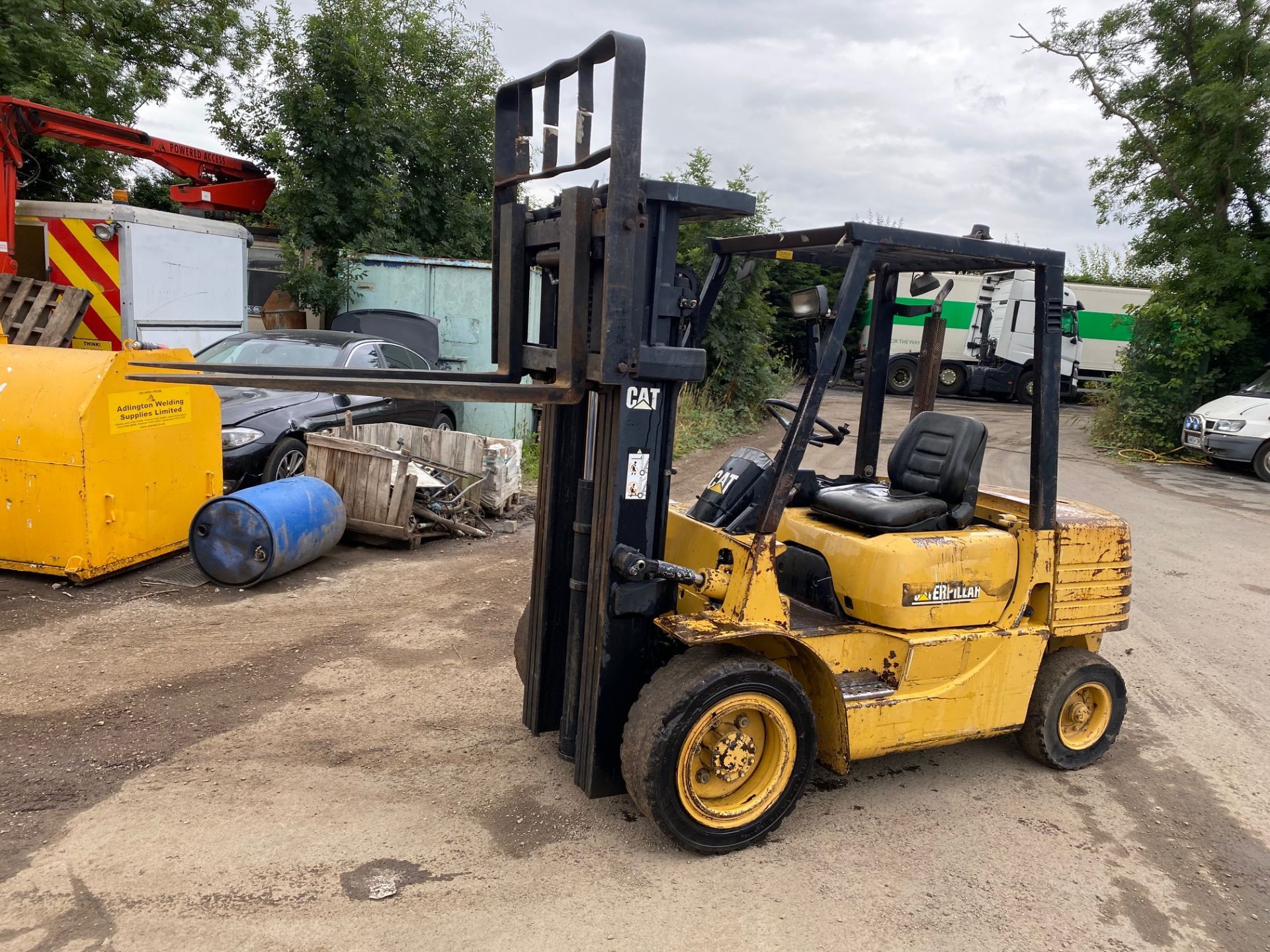 1999 CAT DP25 DIESEL FORKLIFT, CONTAINER MAST, SIDESHIFT, 3800 HOURS, STARTS AND RUNS WELL *PLUS VAT - Image 3 of 5