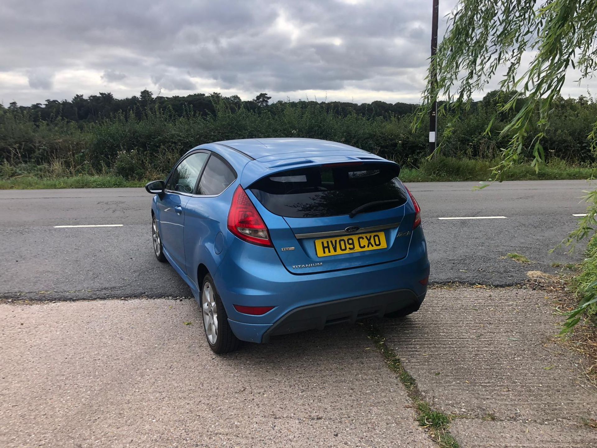 2009 FORD FIESTA TITANIUM 68 TDCI BLUE HATCHBACK, 1.4 DIESEL ENGINE, 112,762 MILES *NO VAT* - Image 7 of 12