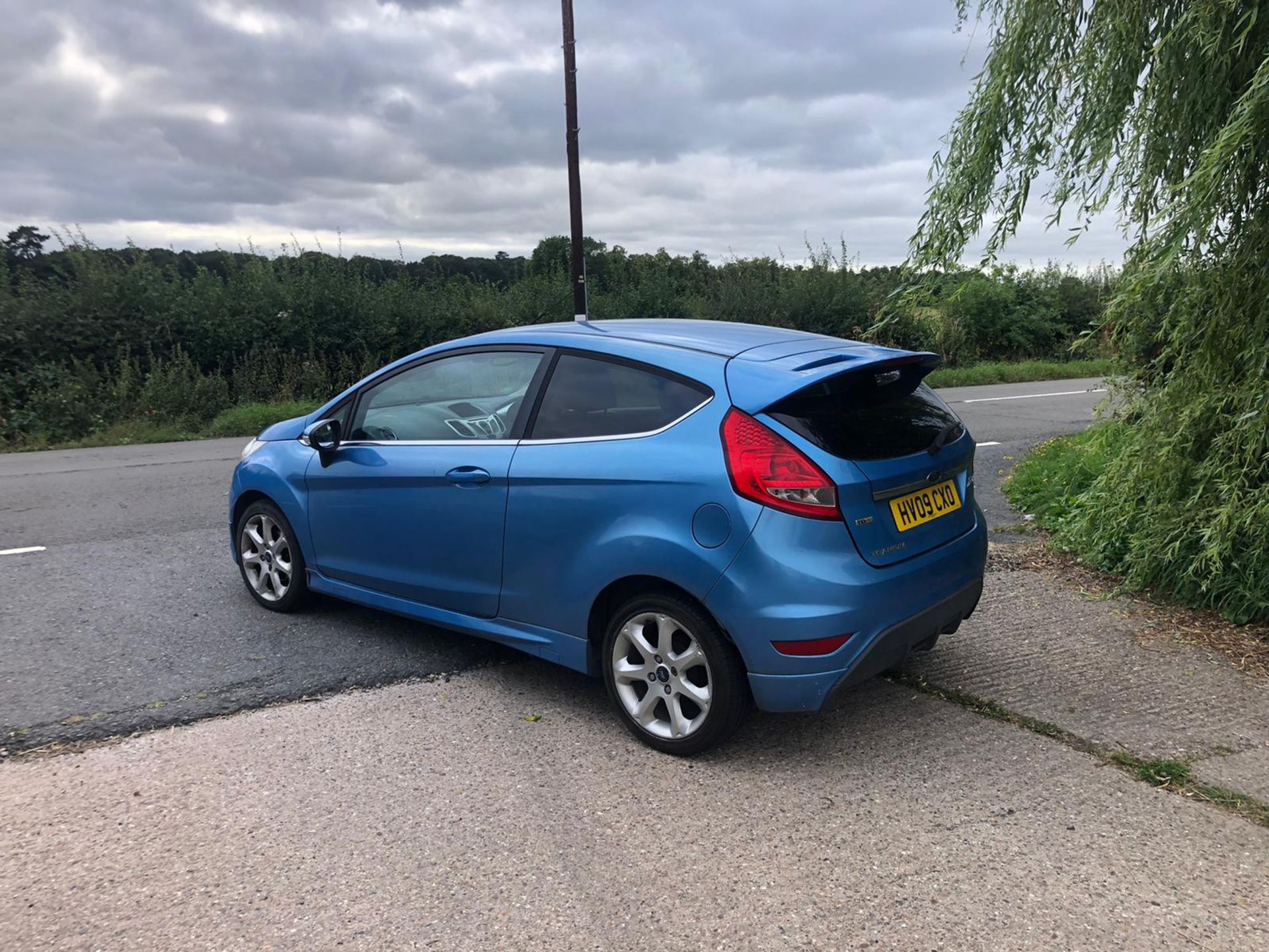 2009 FORD FIESTA TITANIUM 68 TDCI BLUE HATCHBACK, 1.4 DIESEL ENGINE, 112,762 MILES *NO VAT* - Image 8 of 12