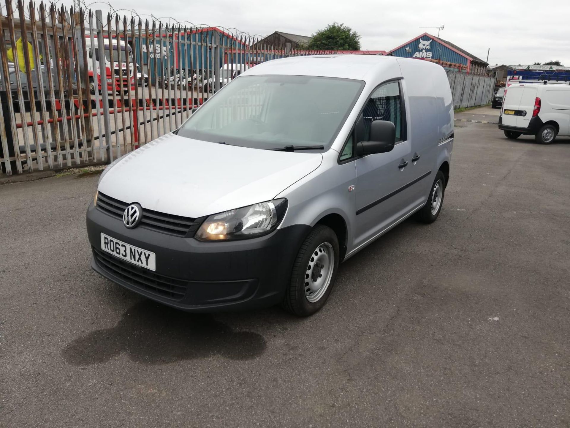 2013/63 VOLKSWAGEN CADDY C20 STARTLINE TDI SILVER PANEL VAN, 1.6 DIESEL, 100K MILES *PLUS VAT* - Image 3 of 11