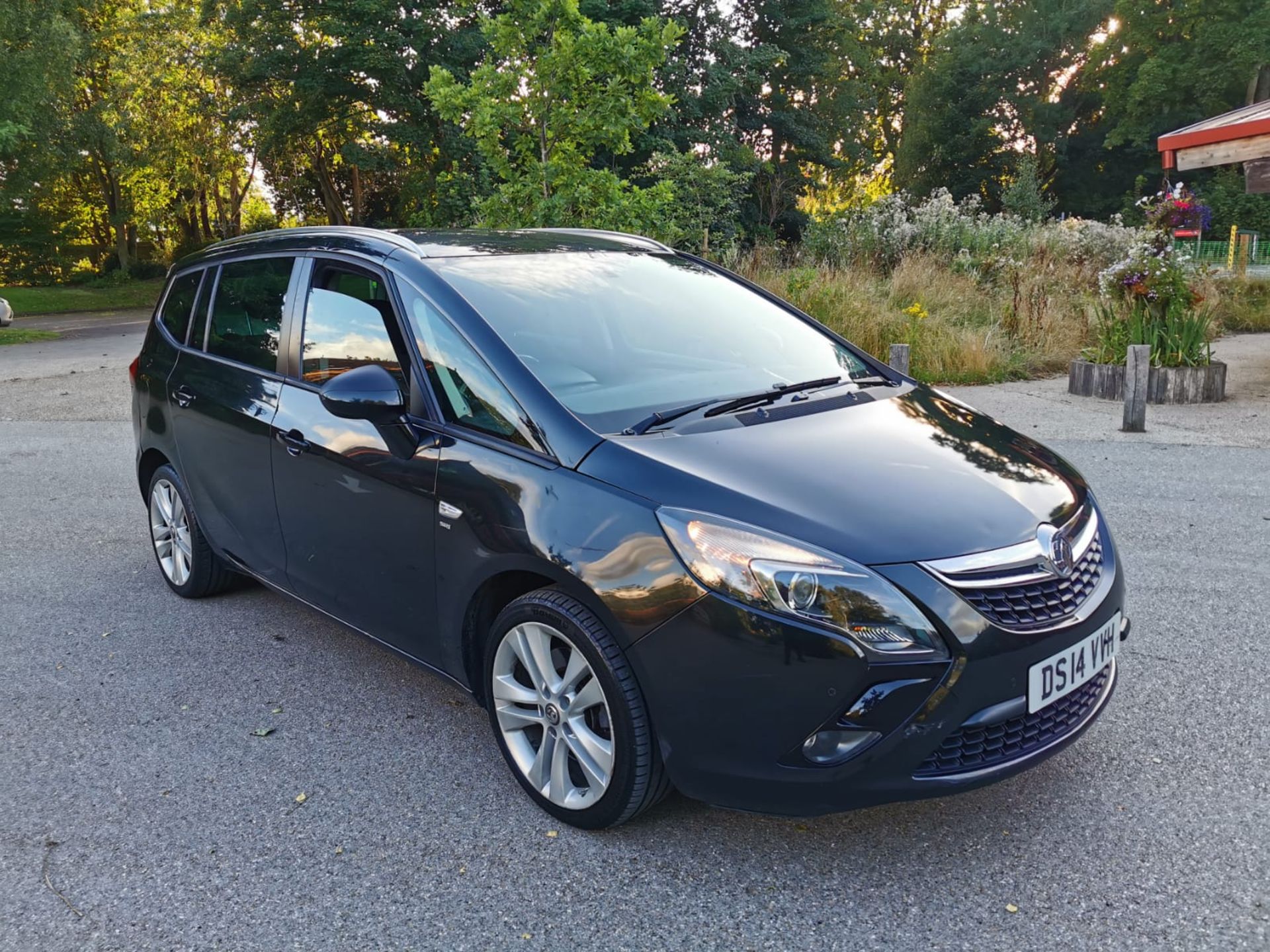 2014 VAUXHALL ZAFIRA TOURER SRI CDTI BLACK 7 SEATS MPV, 2.0 DIESEL ENGINE, MANUAL *NO VAT*