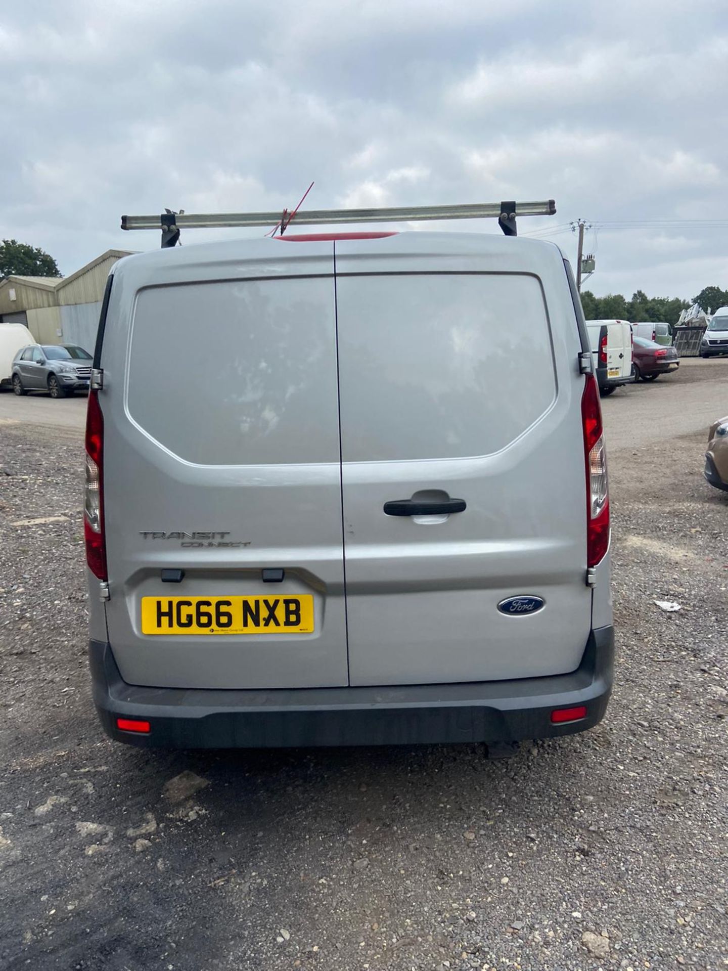 2016/66 FORD TRANSIT CONNECT 200 TREND SILVER 3 SEATER PANEL VAN, 106K MILES *PLUS VAT* - Image 5 of 6