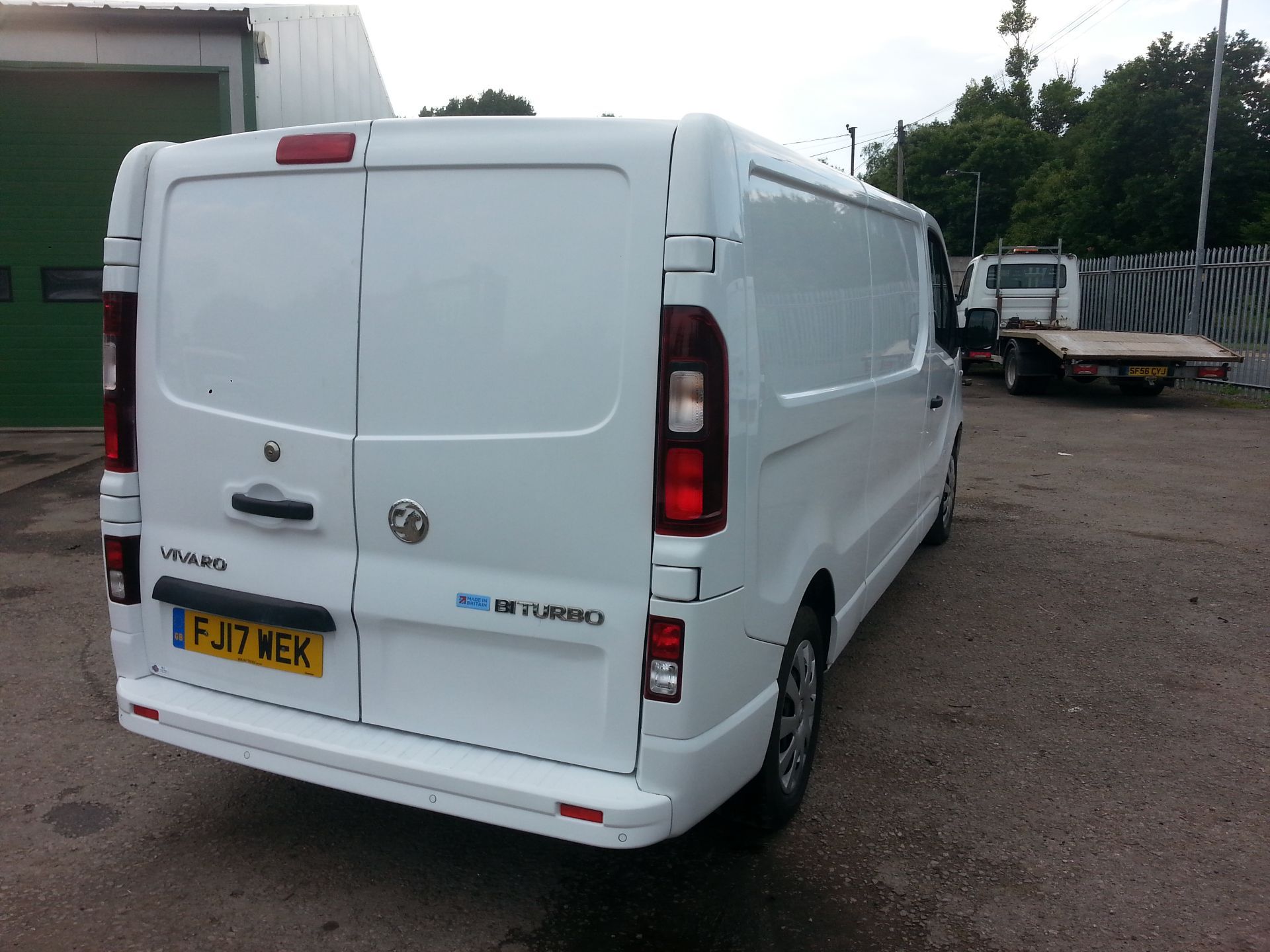 2017 VAUXHALL VIVARO 2900 SPORT CDTI BT SS WHITE PANEL VAN, 1.6 DIESEL, 57,634 WARRANTED *PLUS VAT* - Image 5 of 11