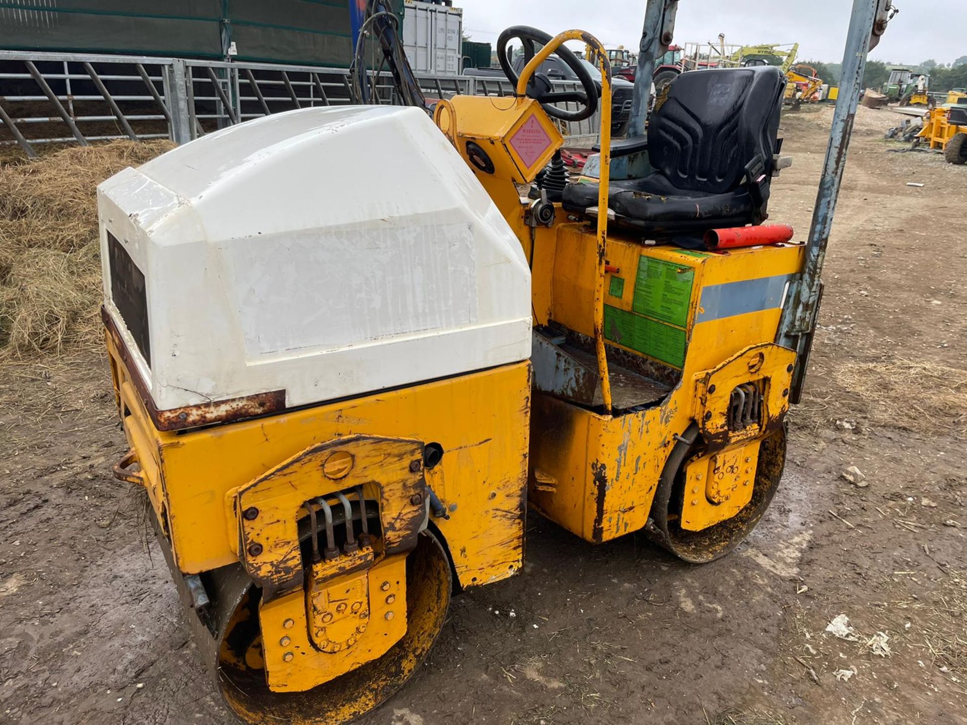 2002/51 TEREX BENFORD TV800KF TWIN DRUM ROLLER, RUNS DRIVES AND VIBRATES, 1338 HOURS *PLUS VAT* - Image 3 of 11