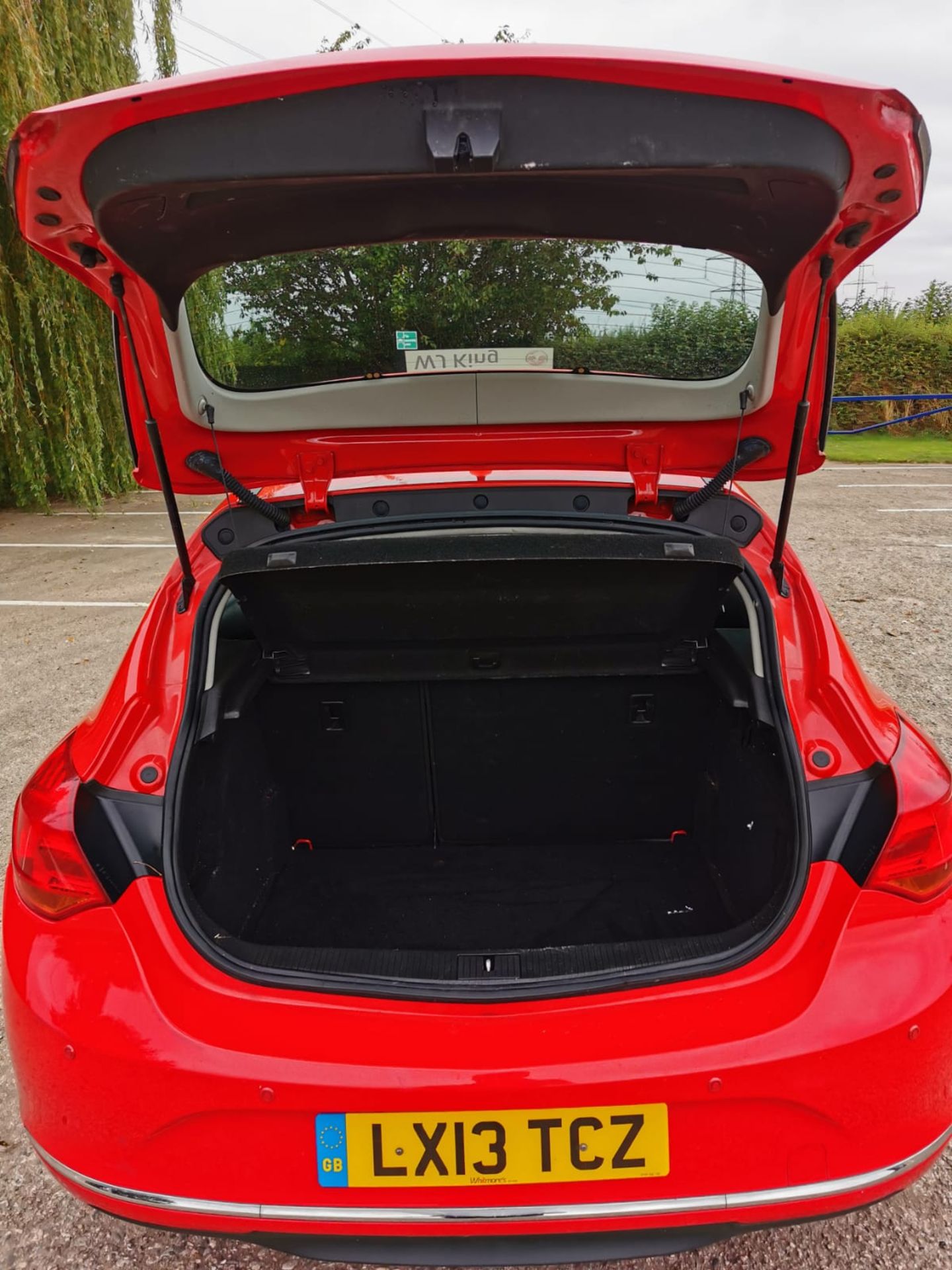 2013 VAUXHALL ASTRA ENERGY CDTI RED HATCHBACK, 1.7 DIESEL, SHOWING 2 PREVIOUS KEEPERS - Image 10 of 18